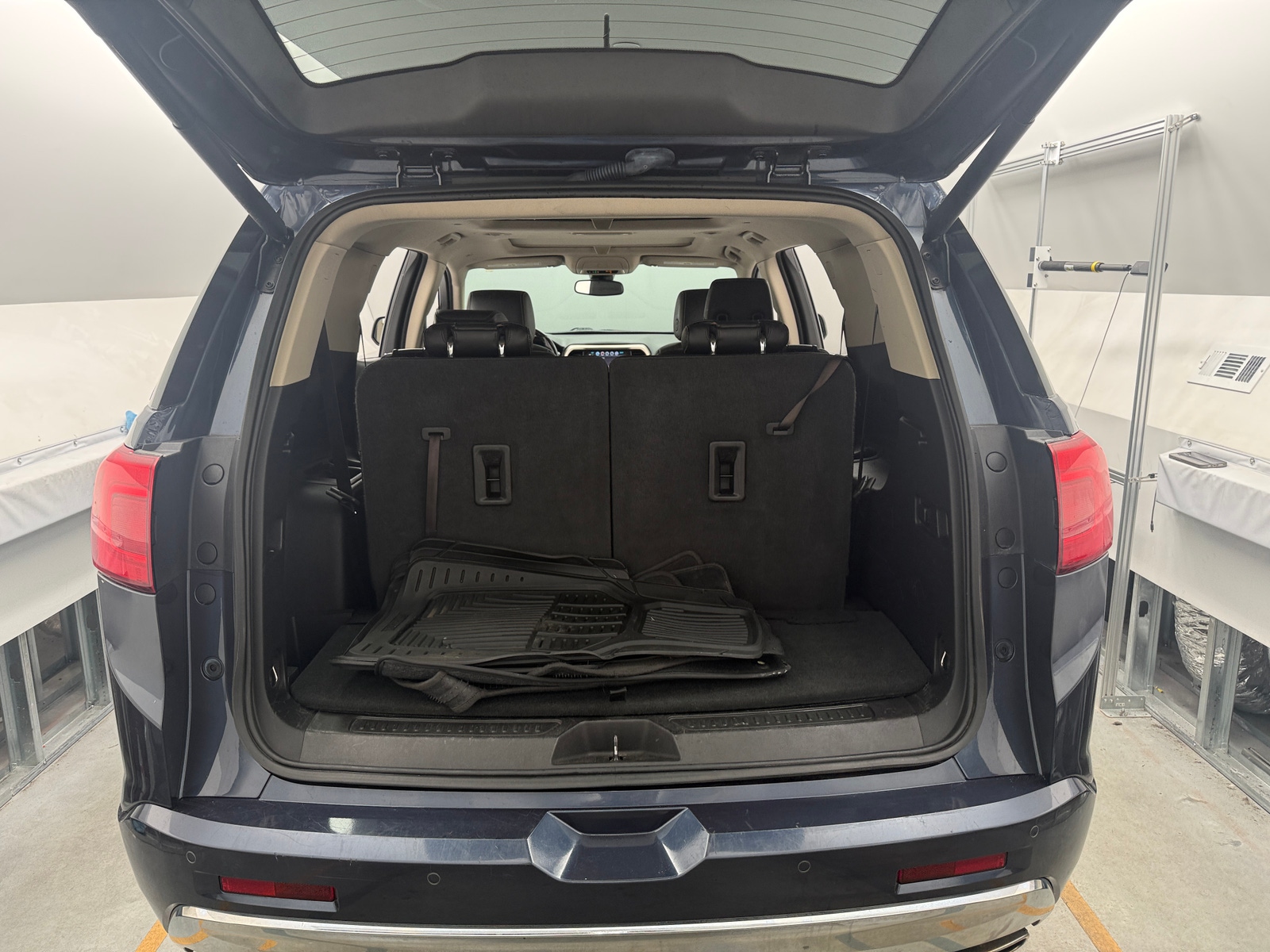 Thumbnail: 2018 GMC Acadia - 6