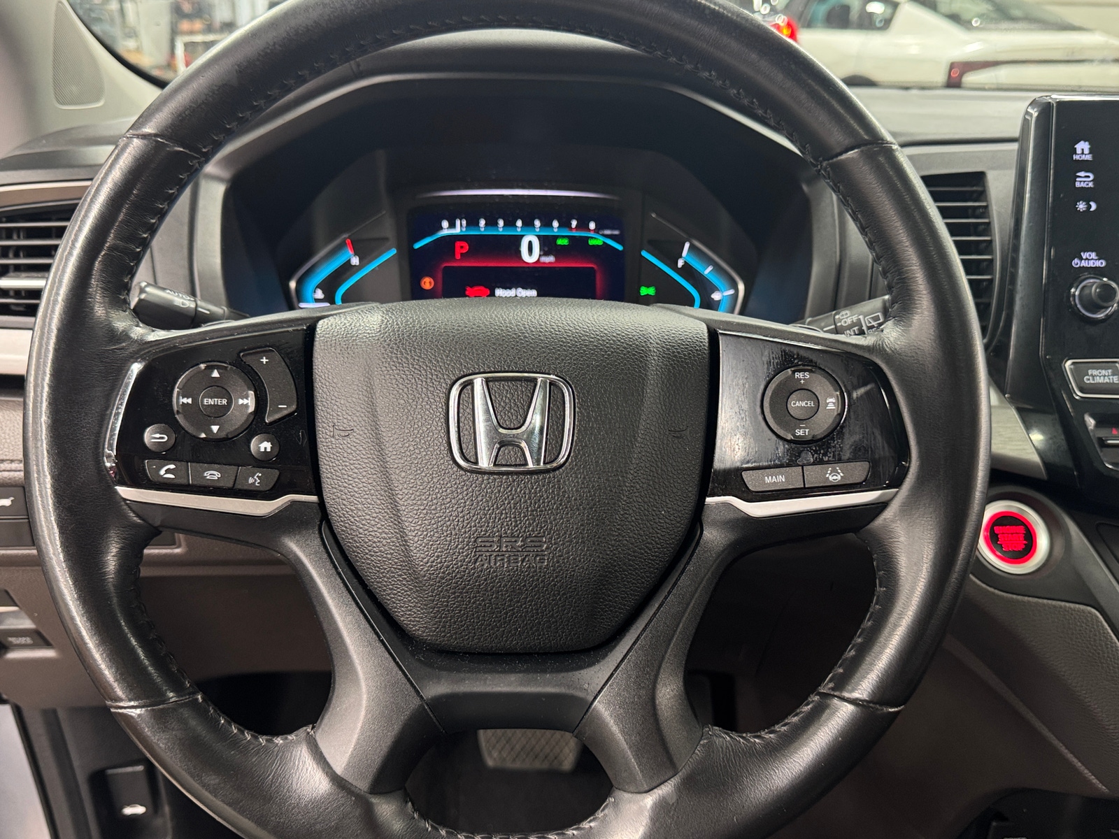 Thumbnail: 2018 Honda Odyssey - 4