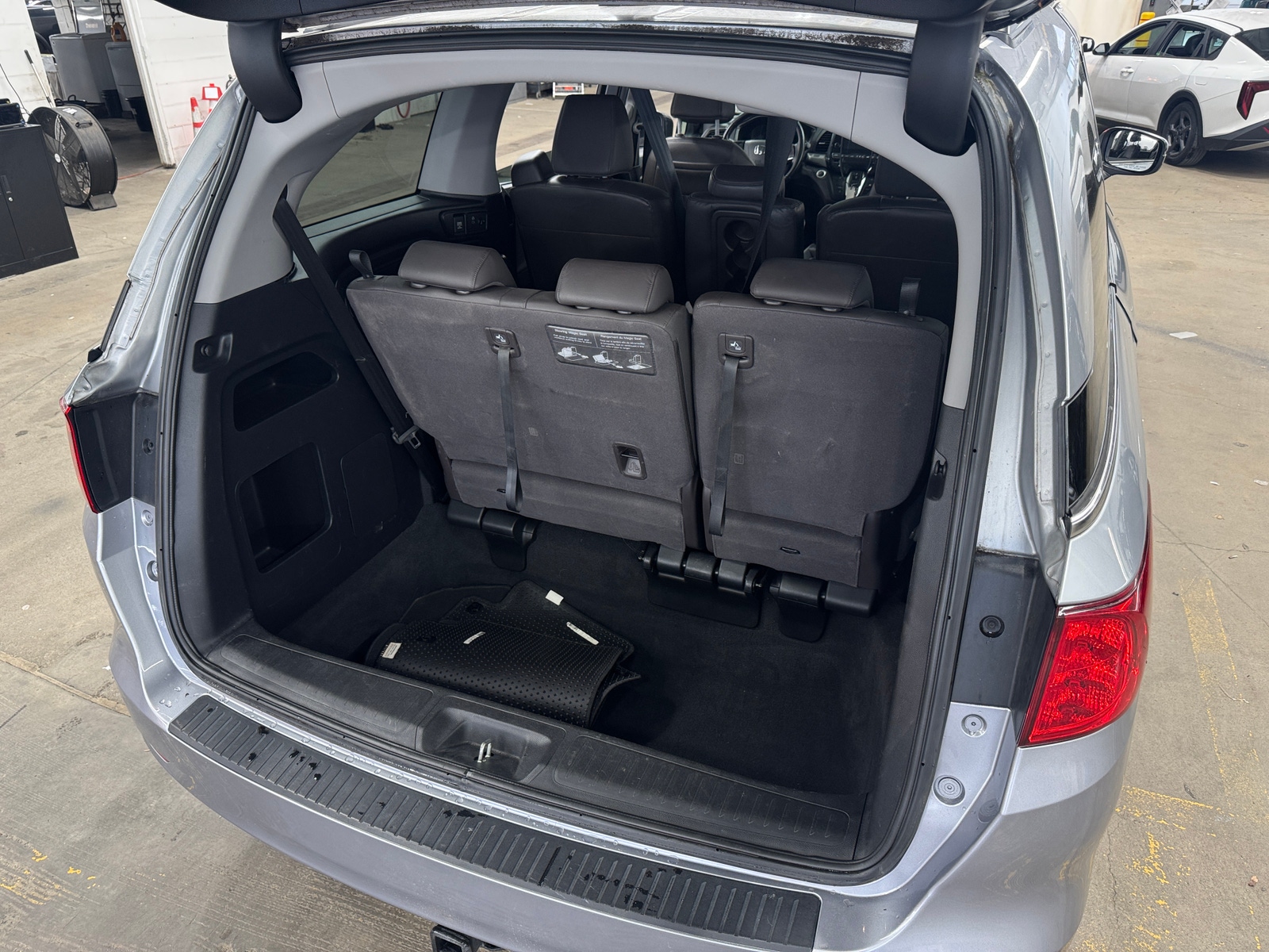 Thumbnail: 2018 Honda Odyssey - 6