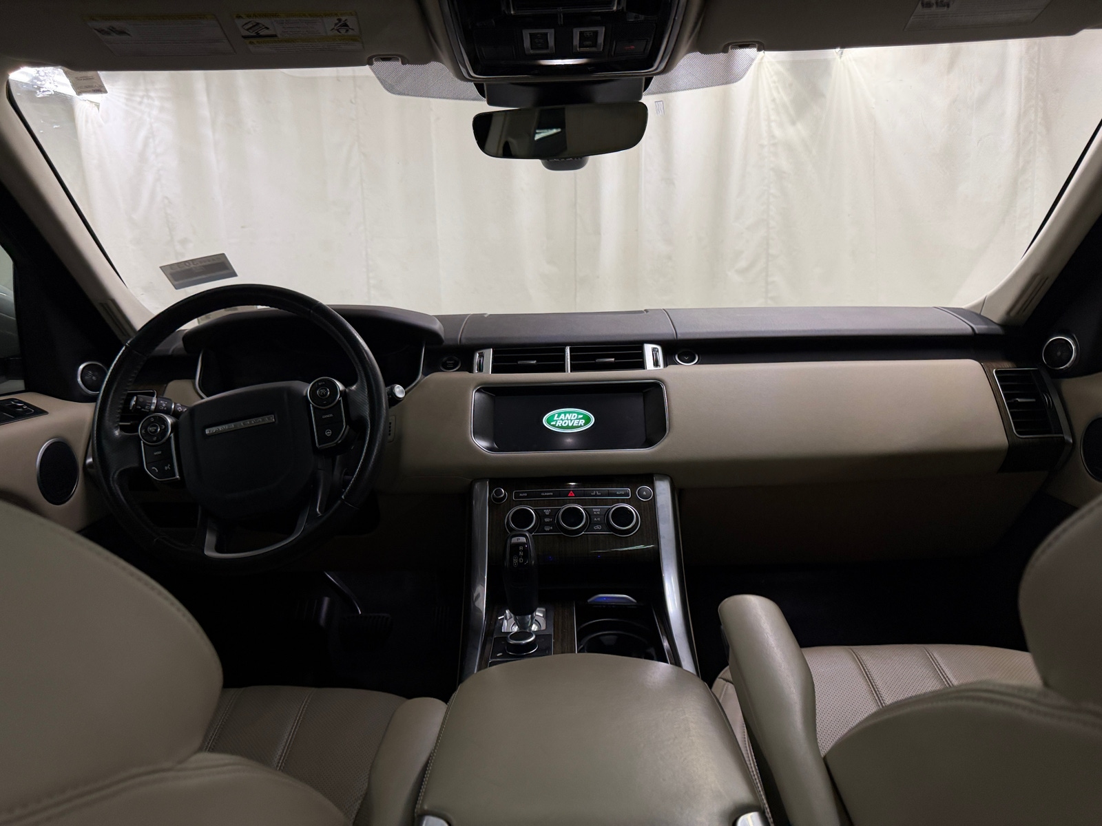Thumbnail: 2017 Land Rover Range Rover Sport - 2