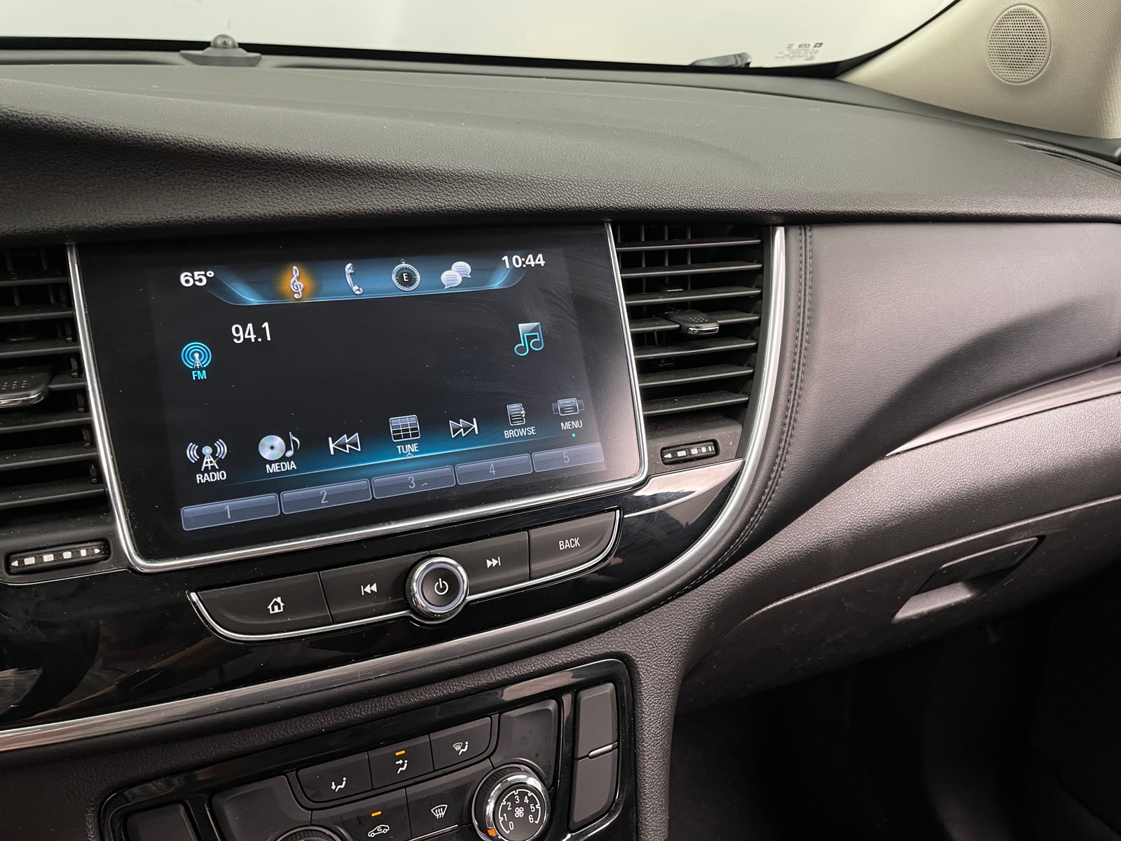 Thumbnail: 2019 Buick Encore - 3