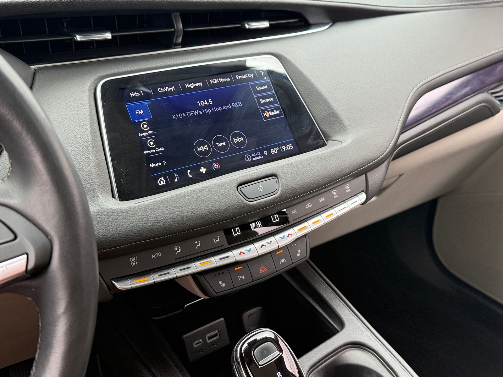 Thumbnail: 2023 Cadillac XT4 - 3