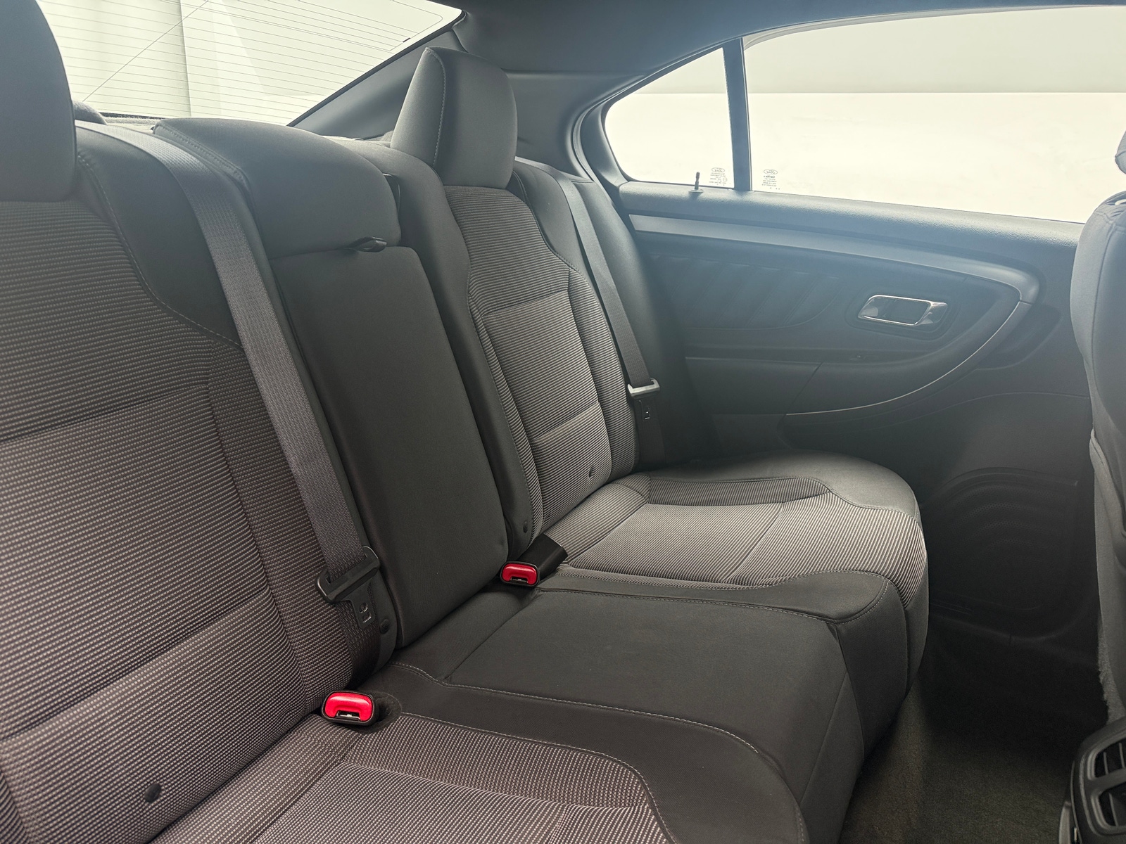 Thumbnail: 2015 Ford Taurus - 6