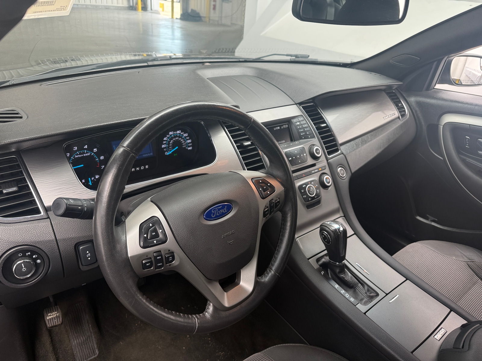 Thumbnail: 2015 Ford Taurus - 3