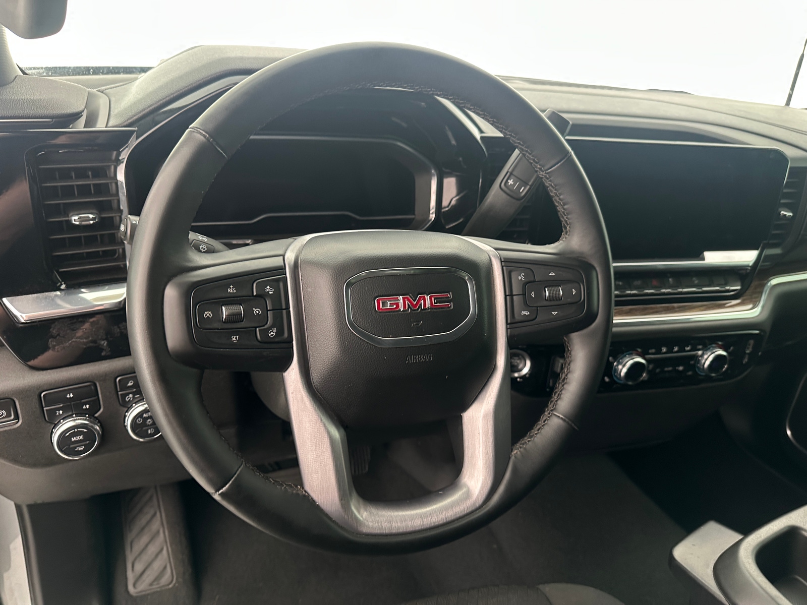 Thumbnail: 2024 GMC Sierra 2500 - 5