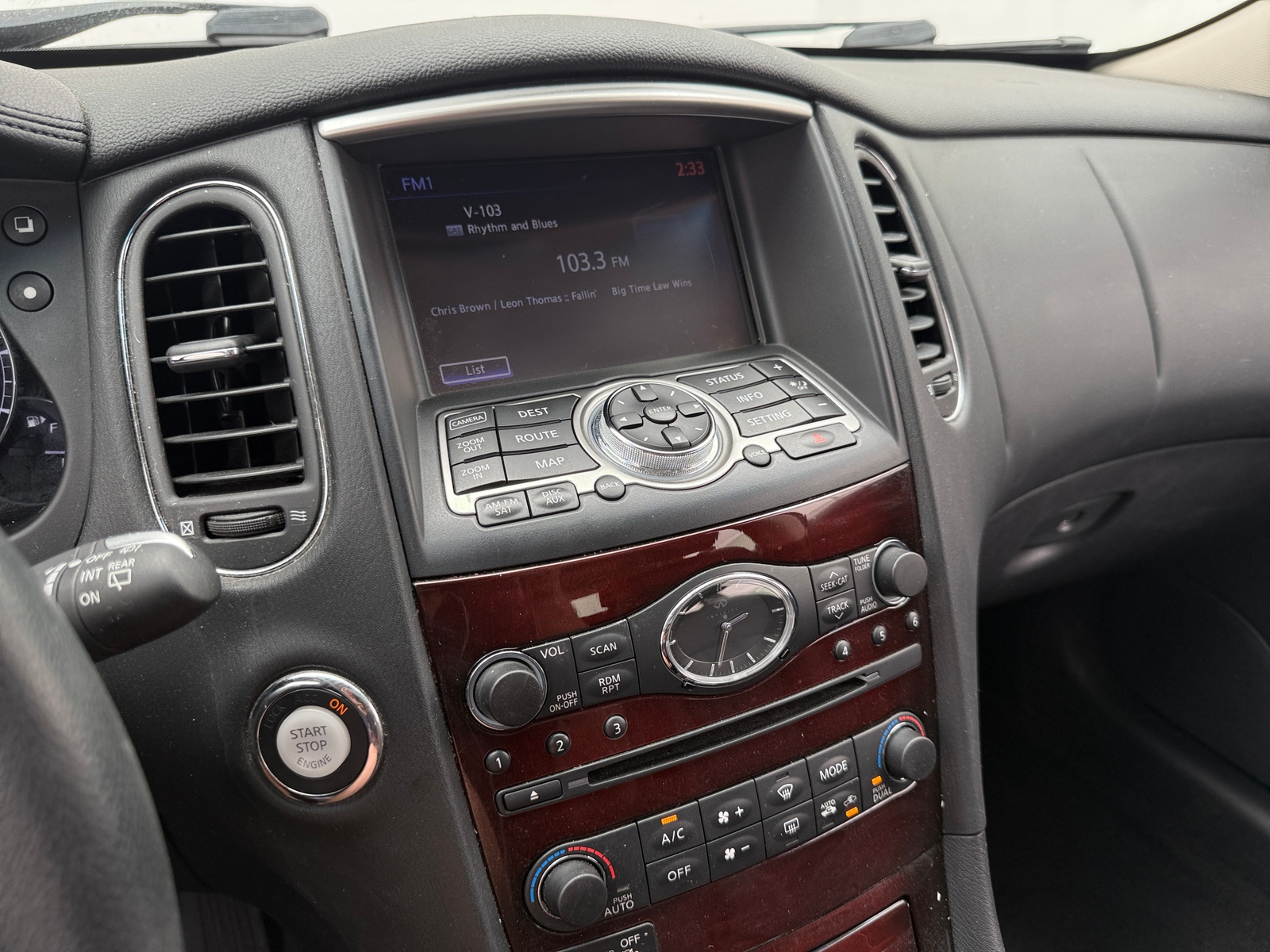 Thumbnail: 2016 INFINITI QX50 - 3