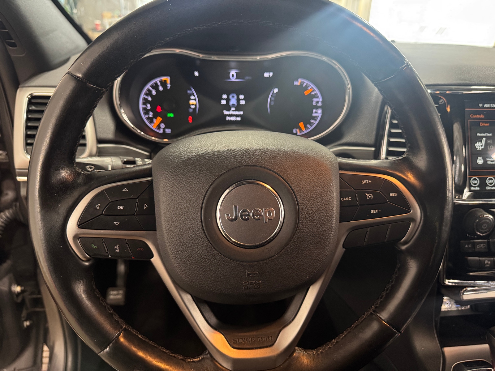 Thumbnail: 2020 Jeep Grand Cherokee - 4