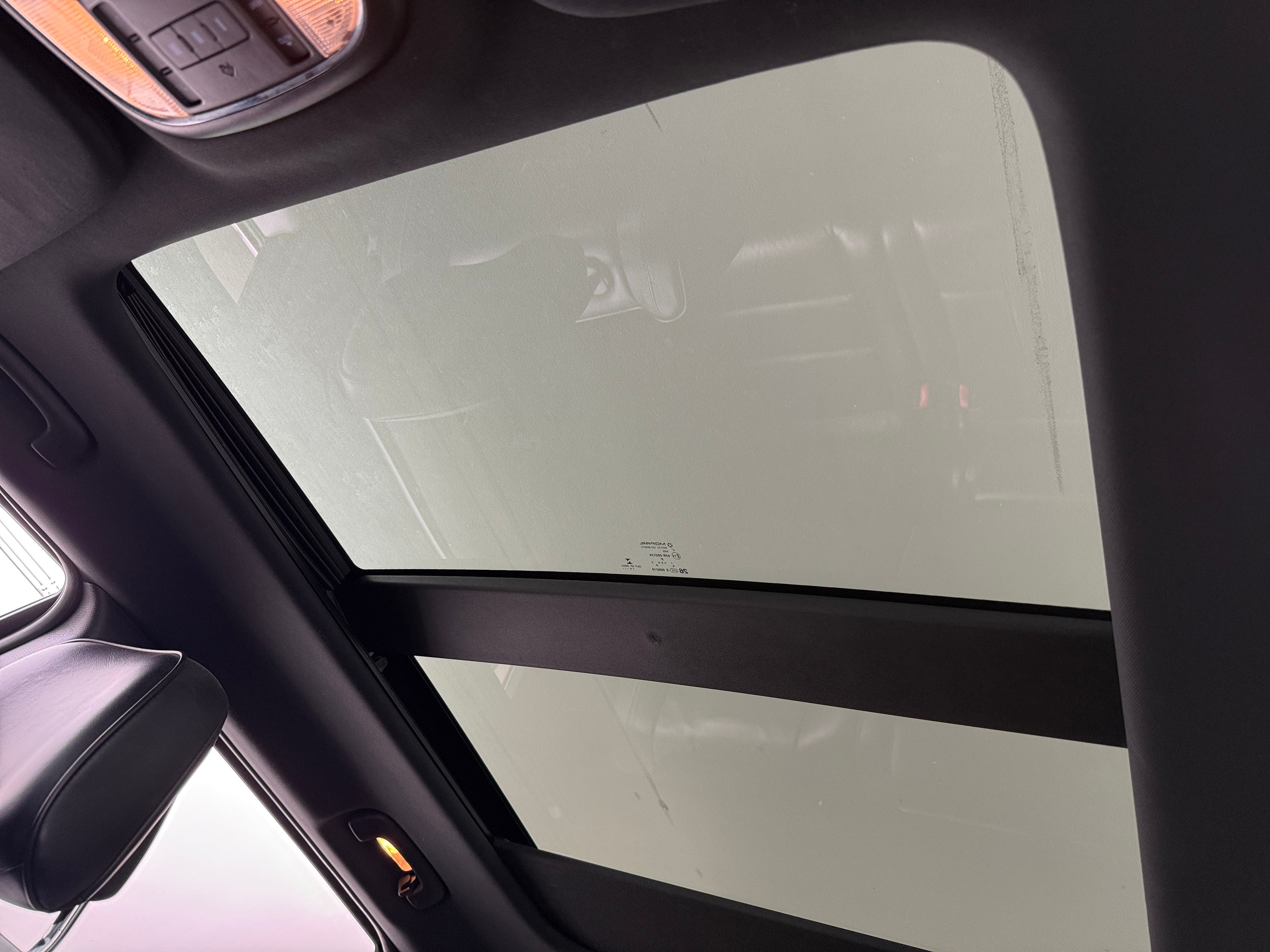 2015 Jeep Grand Cherokee Overland - Photo 4