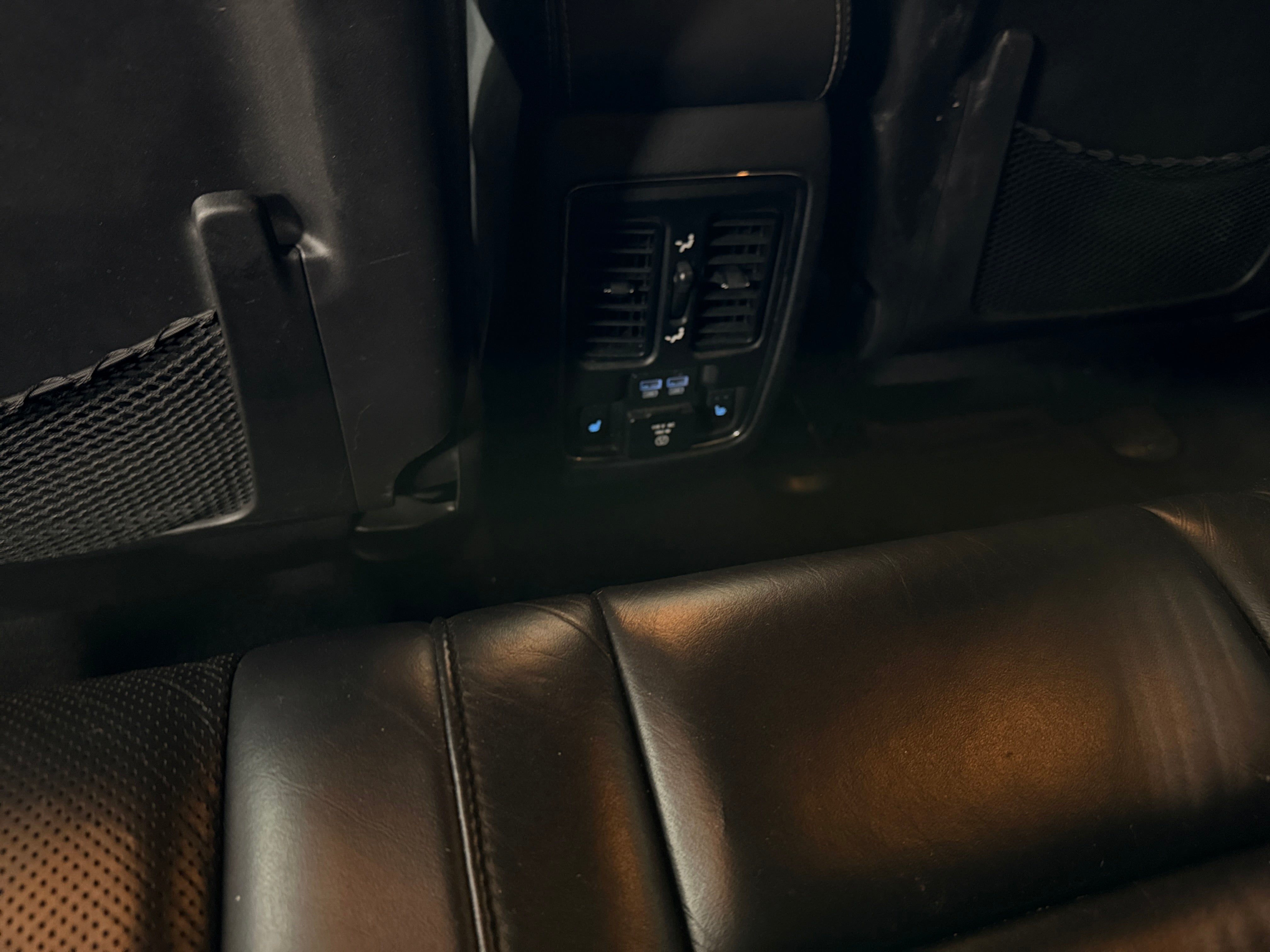 2015 Jeep Grand Cherokee Overland - Photo 6