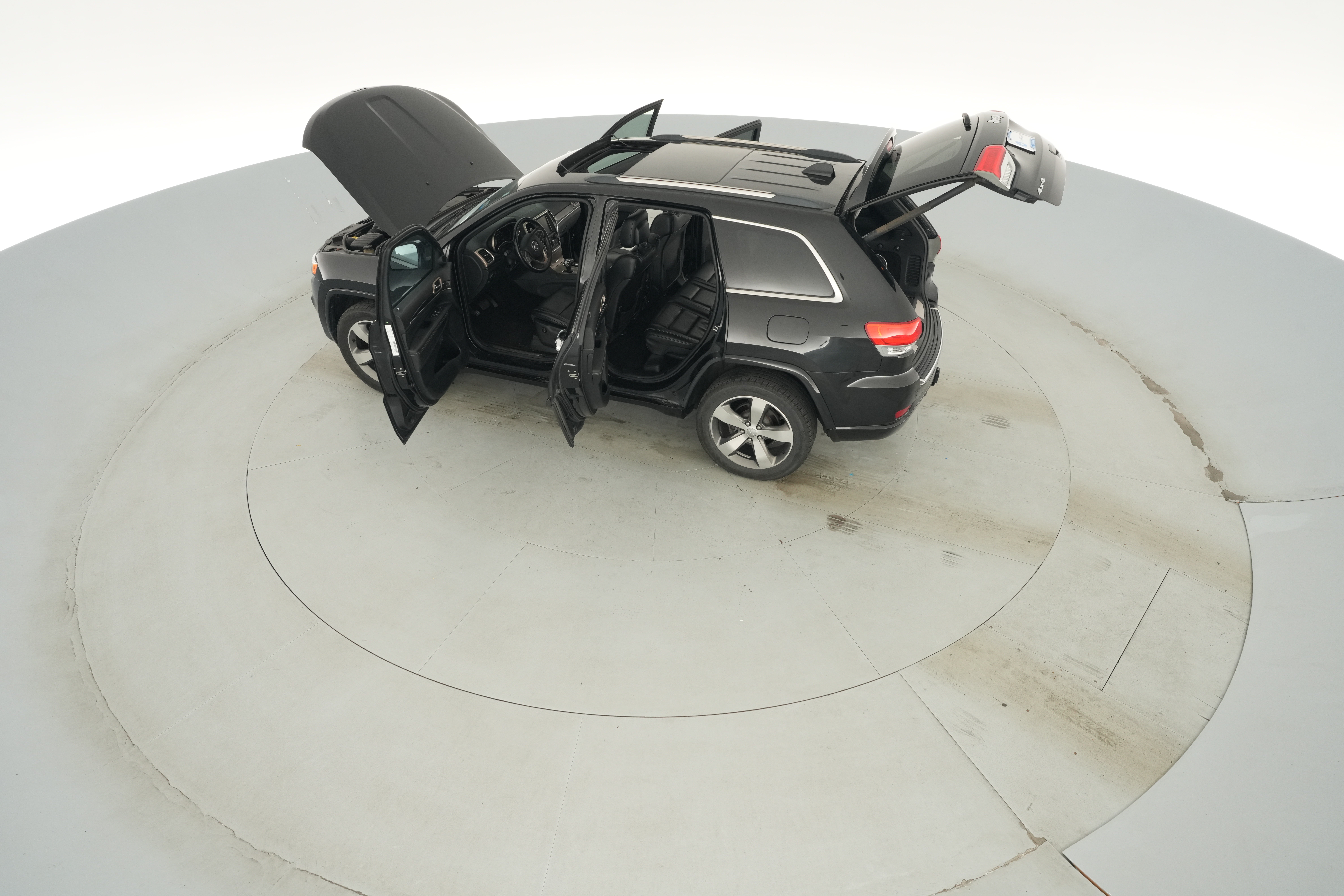 2015 Jeep Grand Cherokee Overland - Photo 52