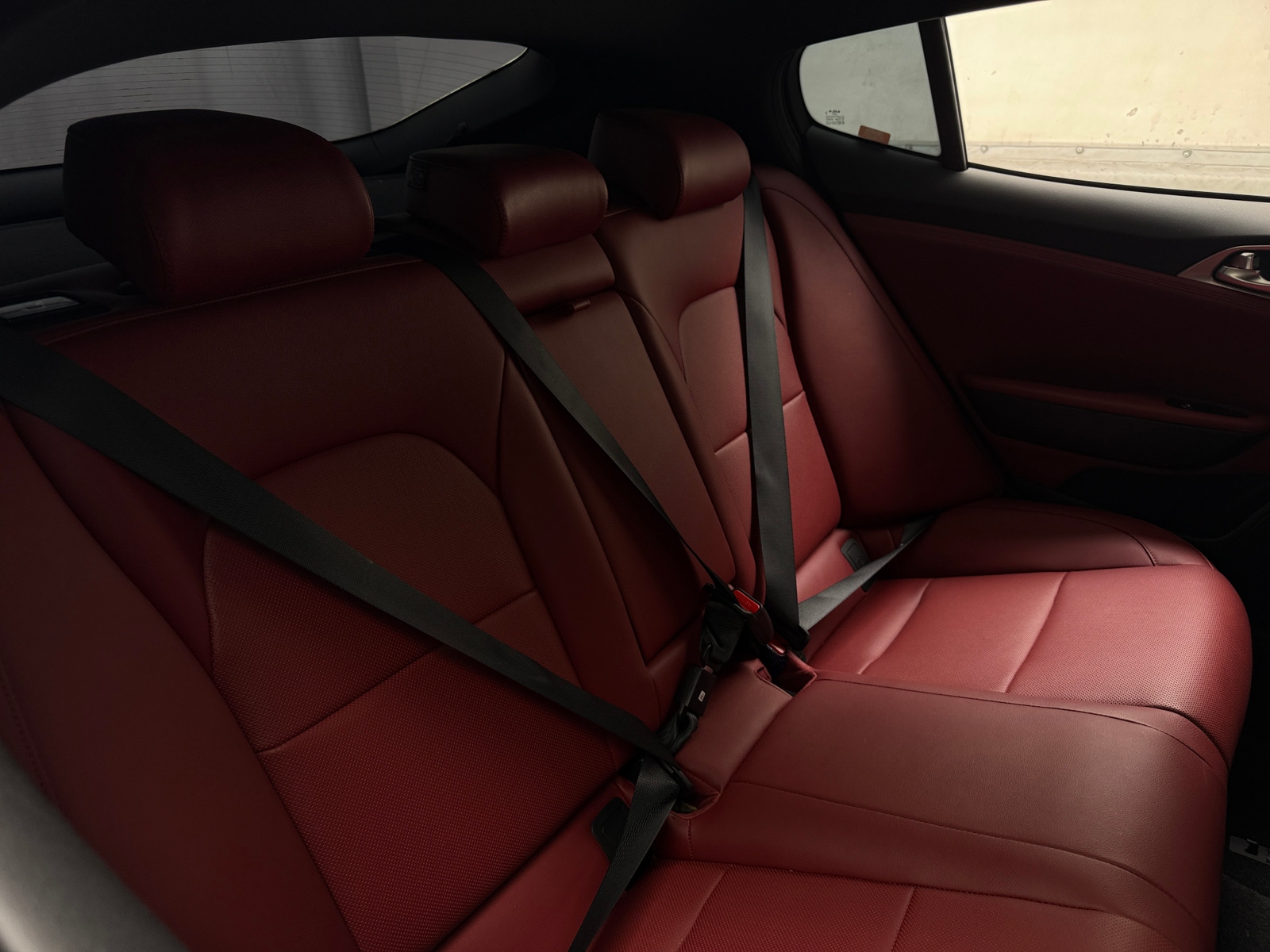 Thumbnail: 2022 Kia Stinger - 5