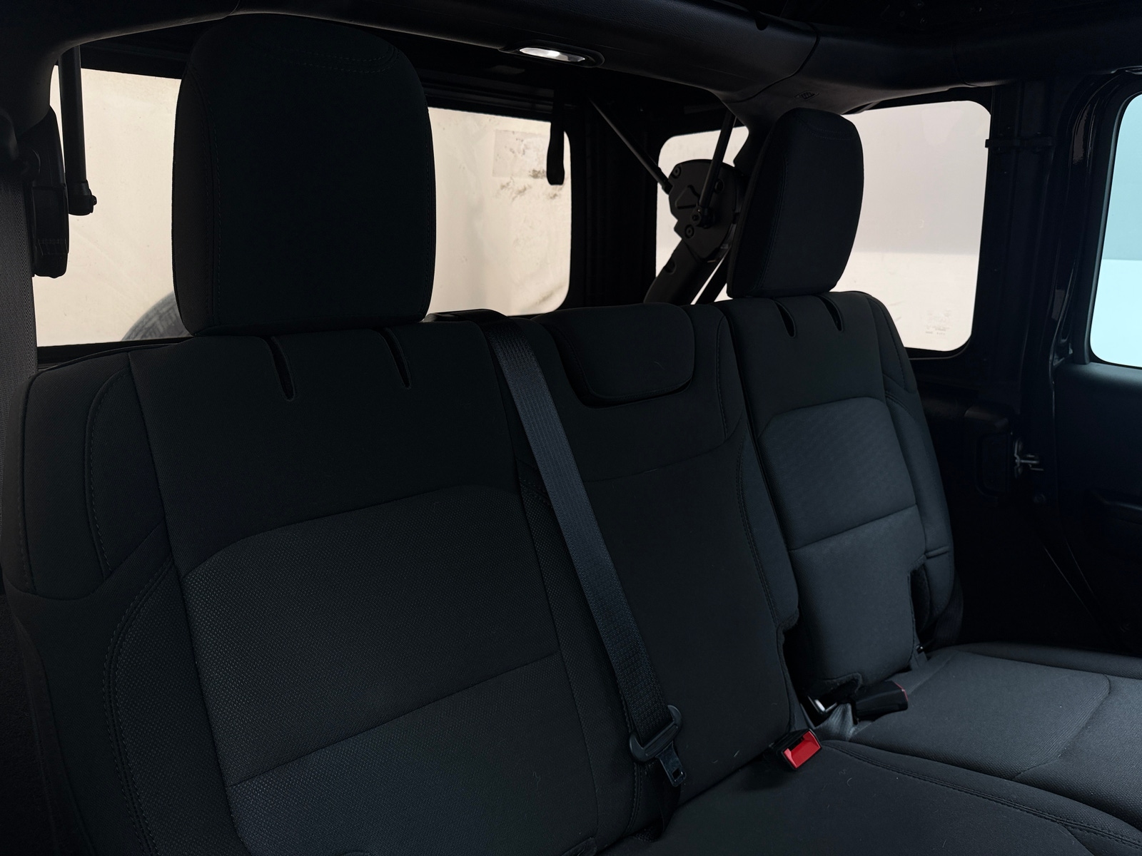 Thumbnail: 2019 Jeep Wrangler - 6
