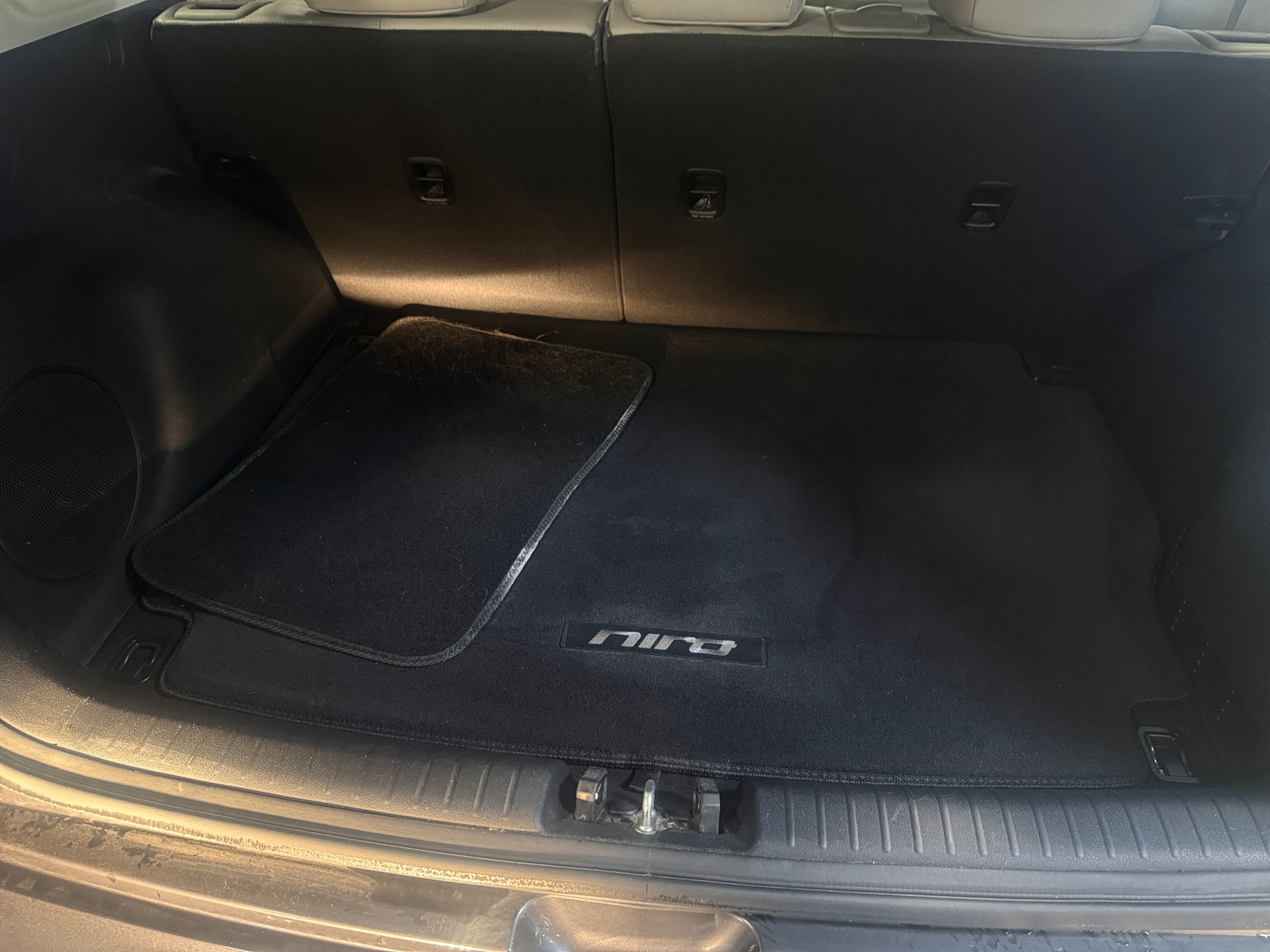 Thumbnail: 2019 Kia Niro - 6