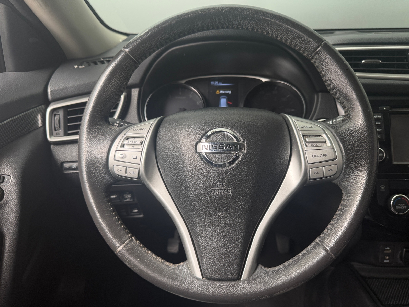 Thumbnail: 2015 Nissan Rogue - 4