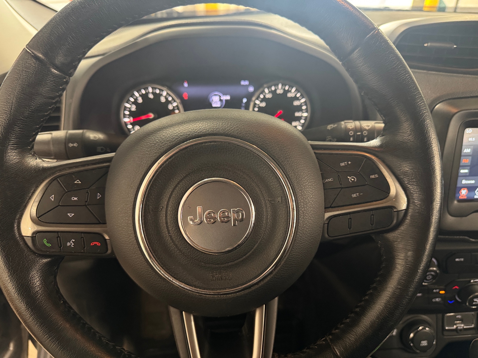 Thumbnail: 2020 Jeep Renegade - 4