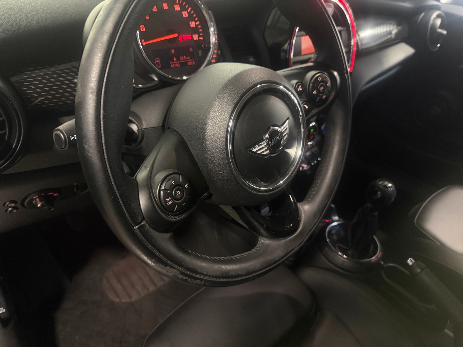 Thumbnail: 2016 MINI Cooper Hardtop - 5