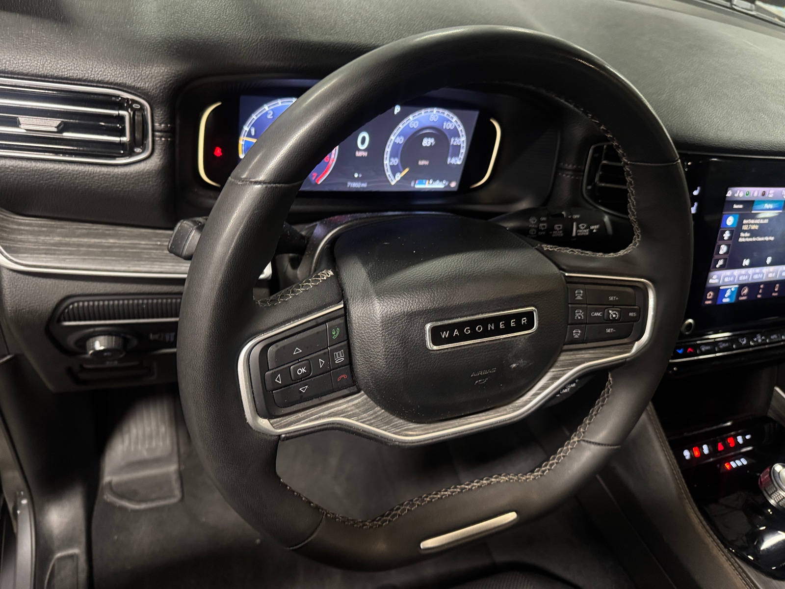 Thumbnail: 2024 Jeep Wagoneer - 4