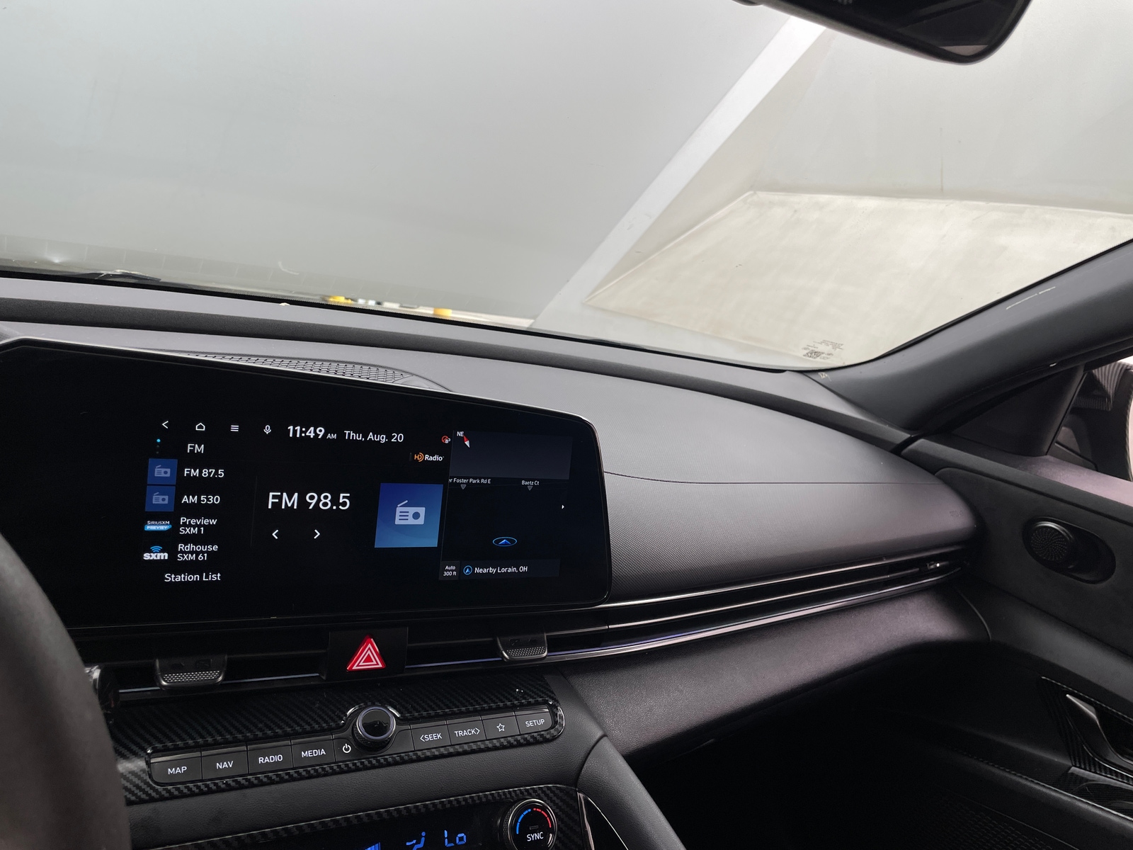 Thumbnail: 2022 Hyundai Elantra - 3