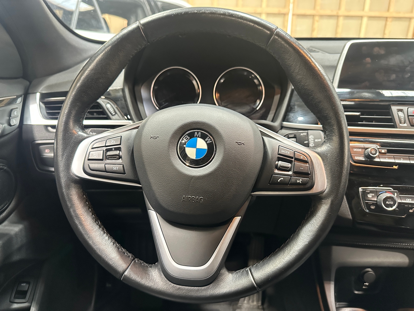 Thumbnail: 2019 BMW X1 - 4