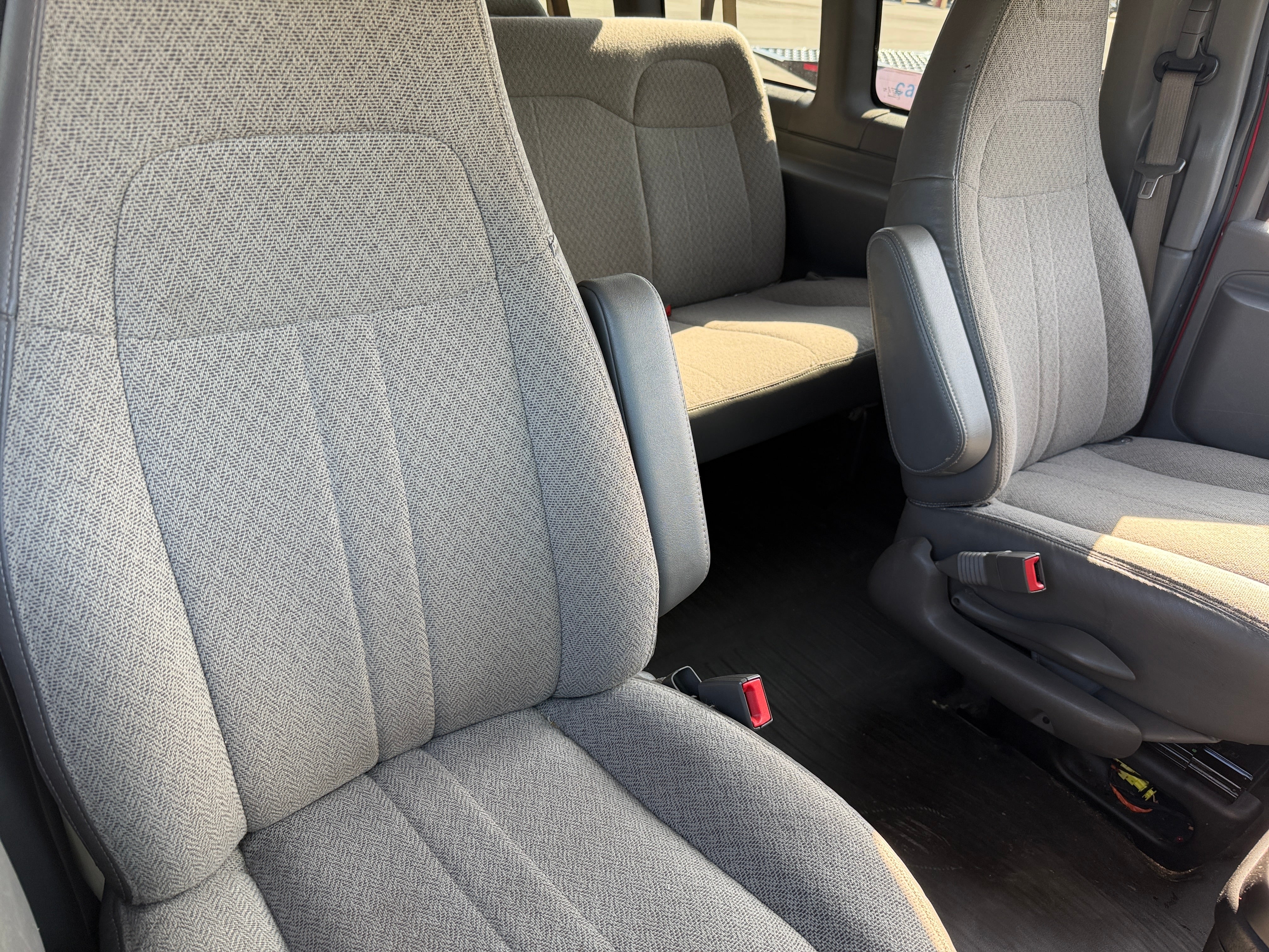 2021 Chevrolet Express Passenger