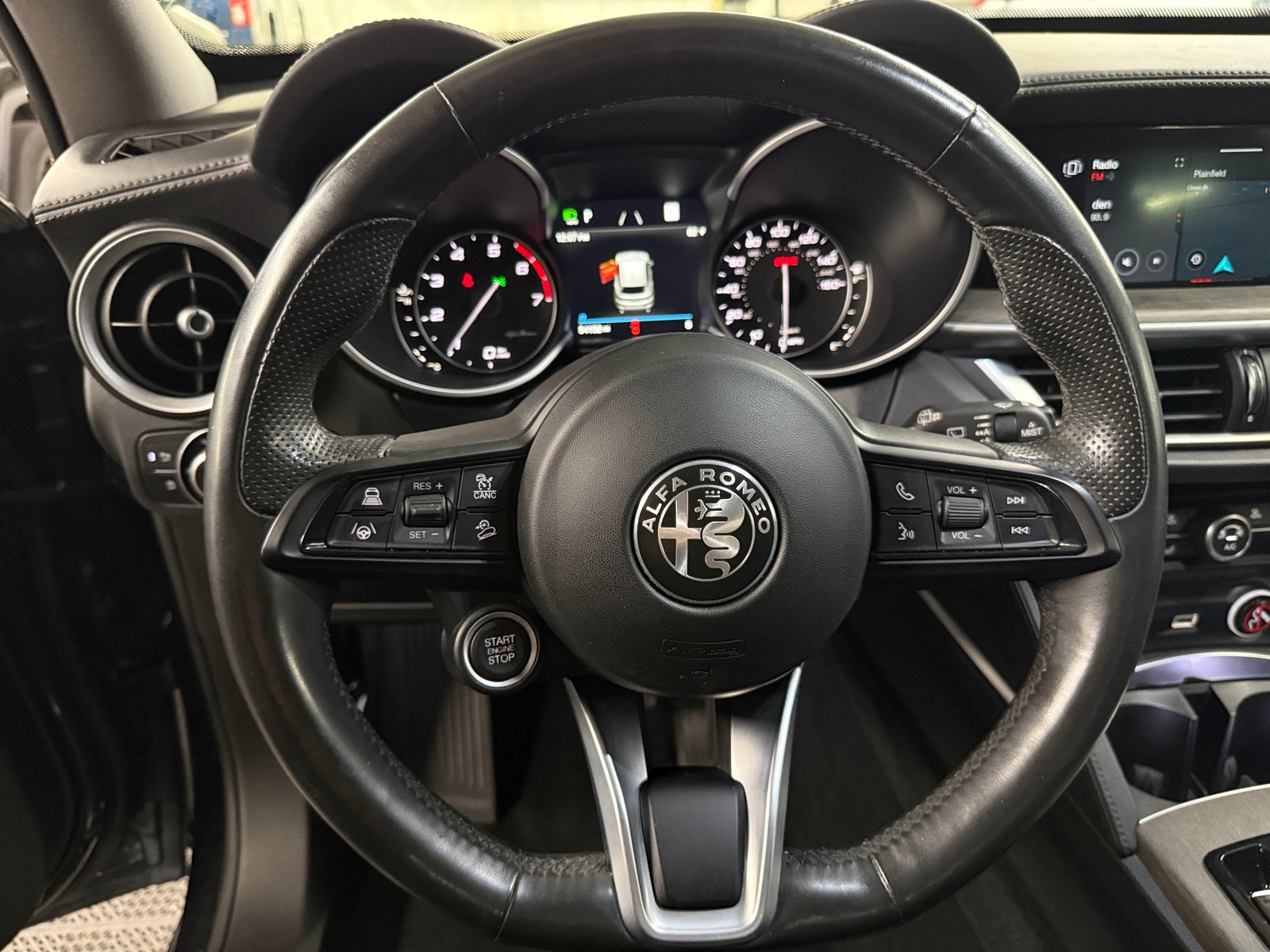Thumbnail: 2021 Alfa Romeo Stelvio - 4