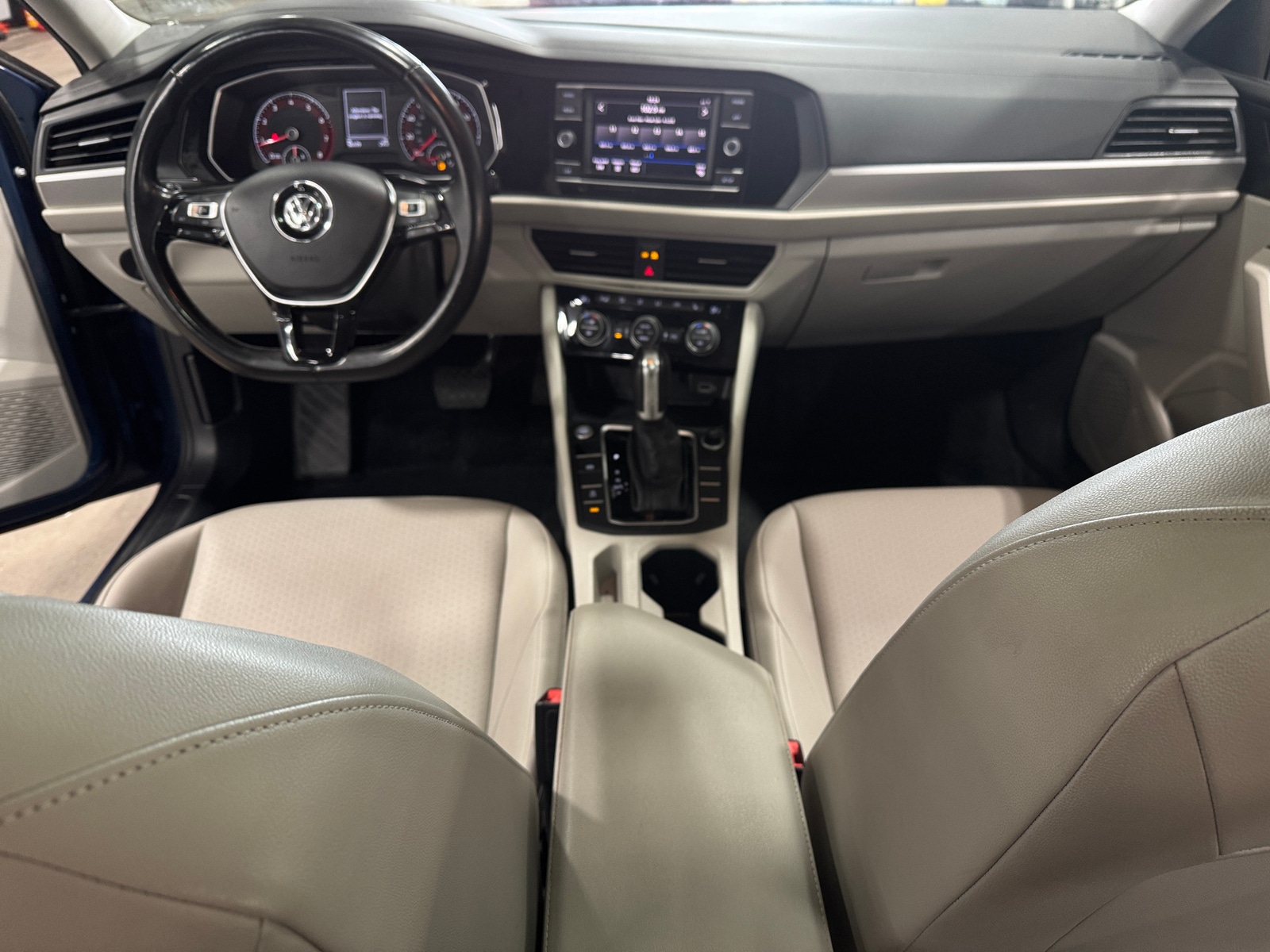 Thumbnail: 2019 Volkswagen Jetta - 2