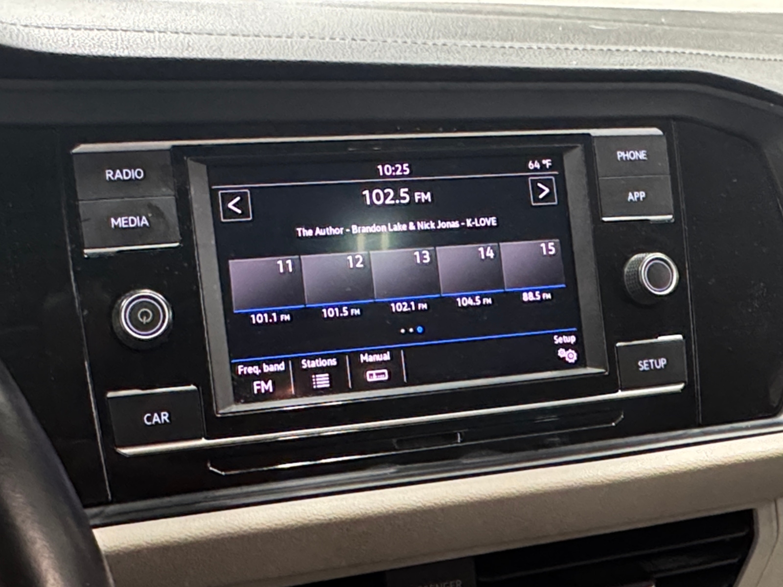Thumbnail: 2019 Volkswagen Jetta - 3