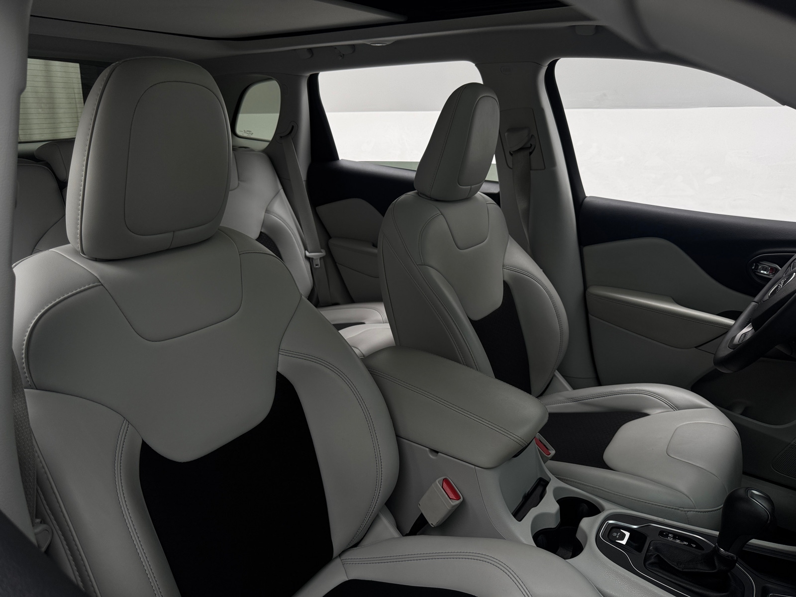 Thumbnail: 2020 Jeep Cherokee - 2