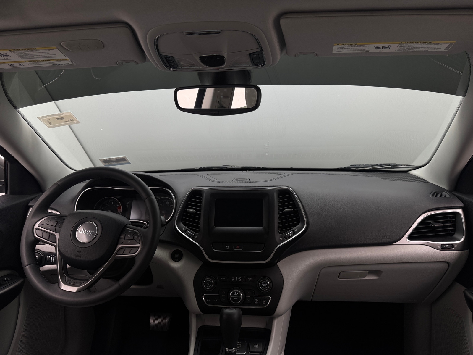 Thumbnail: 2020 Jeep Cherokee - 3