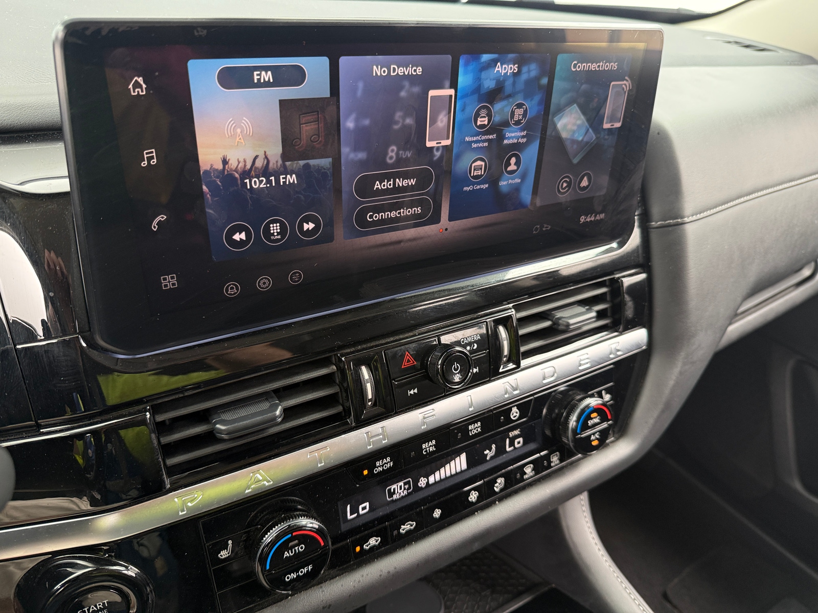 Thumbnail: 2026 Nissan Pathfinder - 3