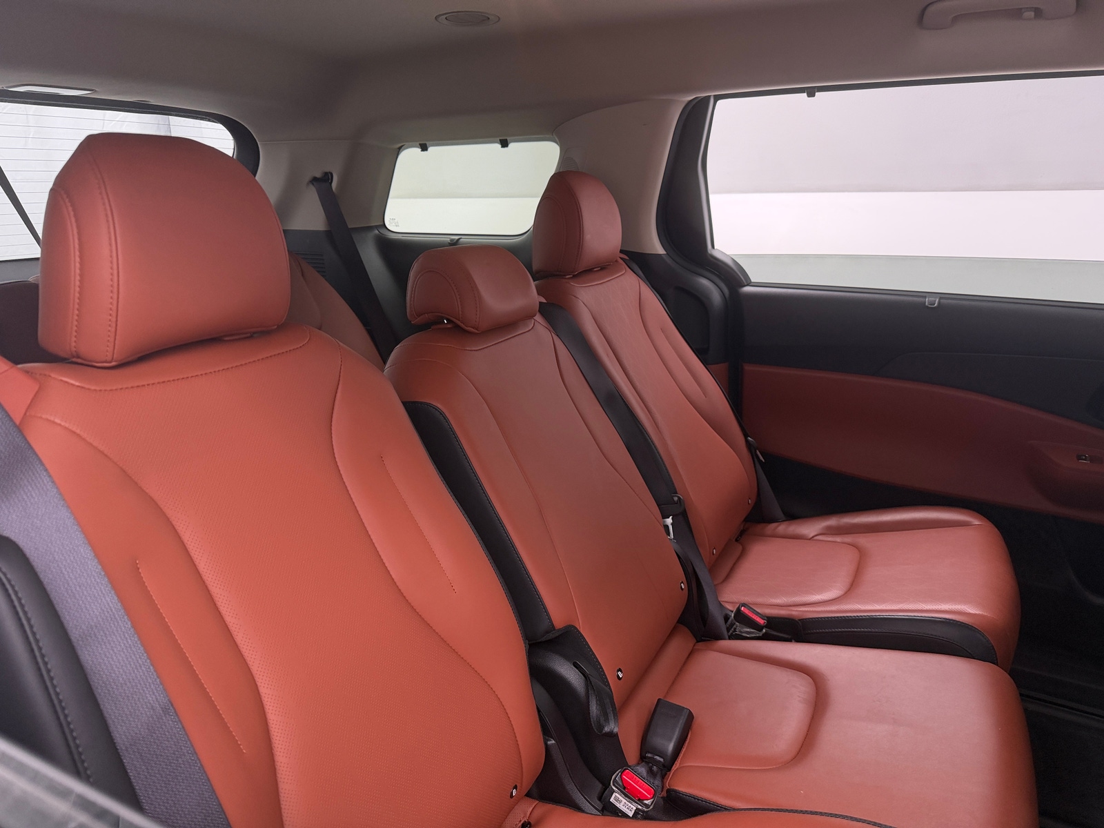 Thumbnail: 2025 Kia Carnival - 5