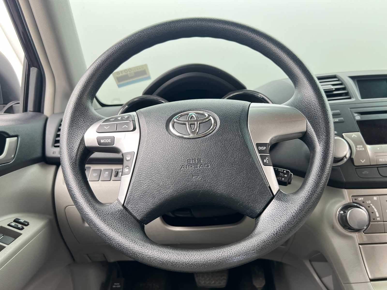 Thumbnail: 2012 Toyota Highlander - 5