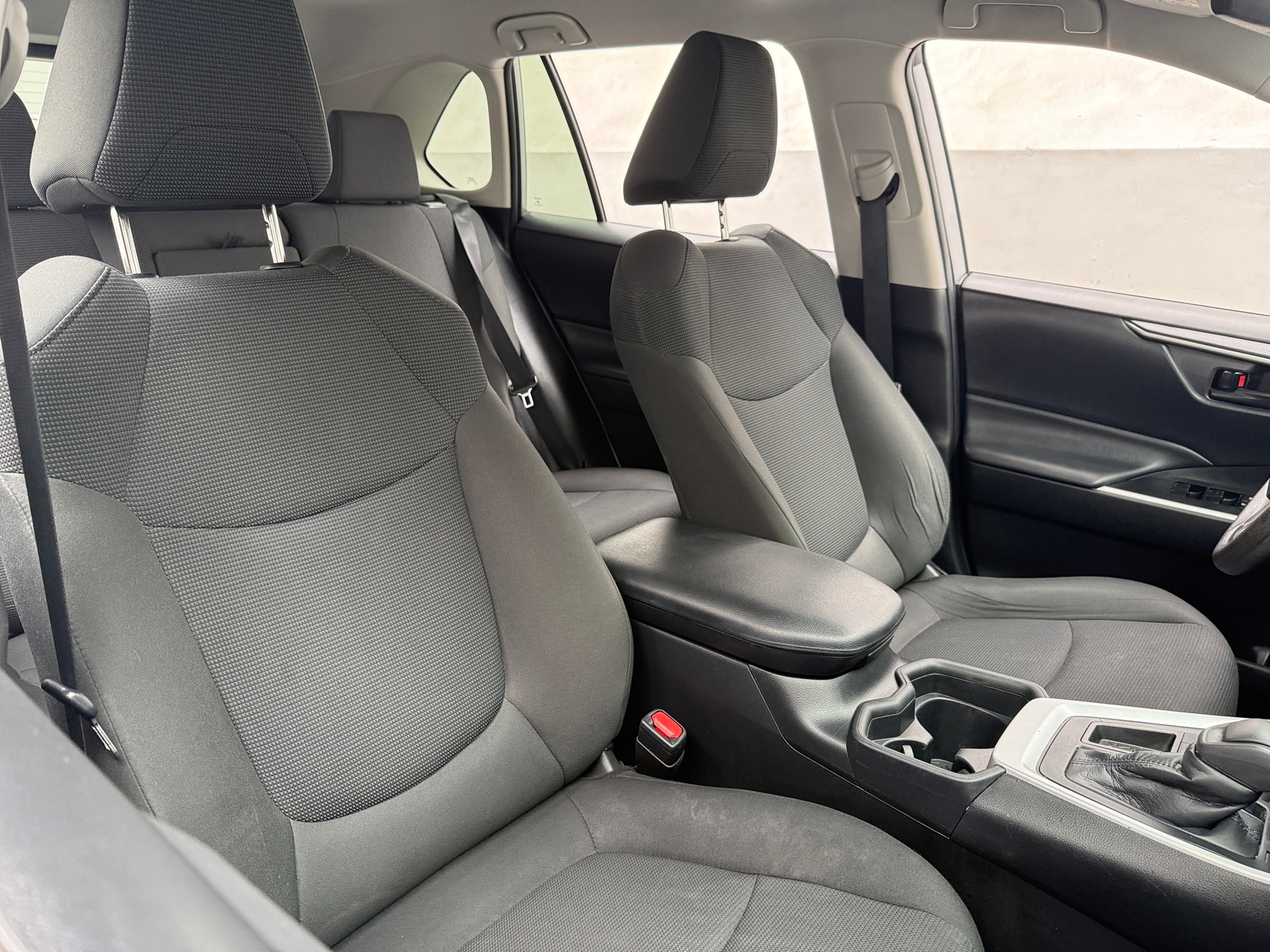 Thumbnail: 2020 Toyota RAV4 - 2