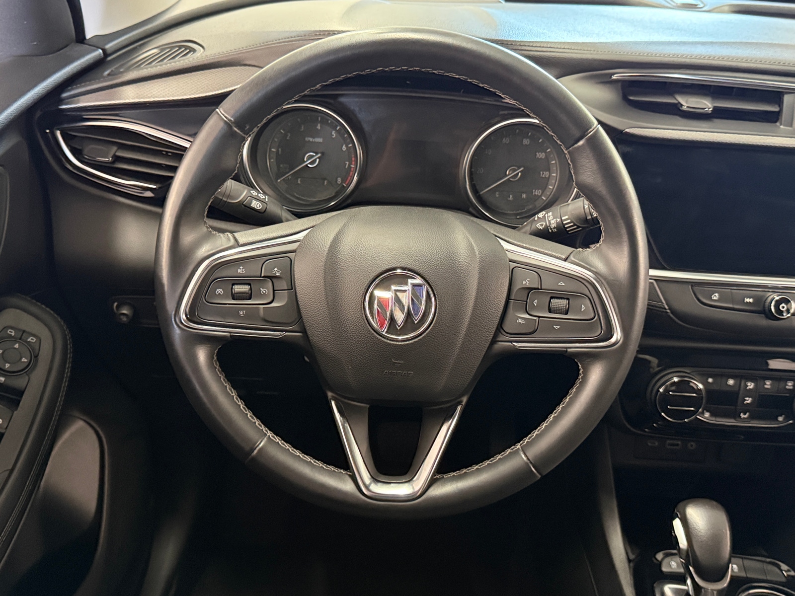 Thumbnail: 2022 Buick Encore GX - 4