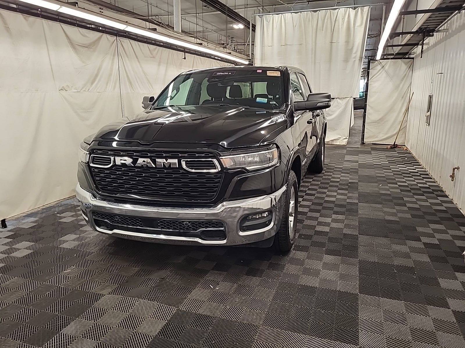 2025 Ram 1500 Big Horn 4x4 Crew Cab 5'7" Box