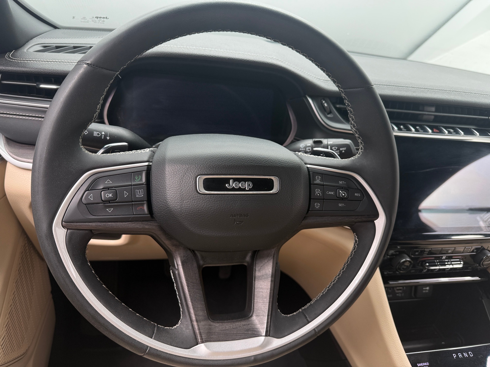 Thumbnail: 2023 Jeep Grand Cherokee - 4