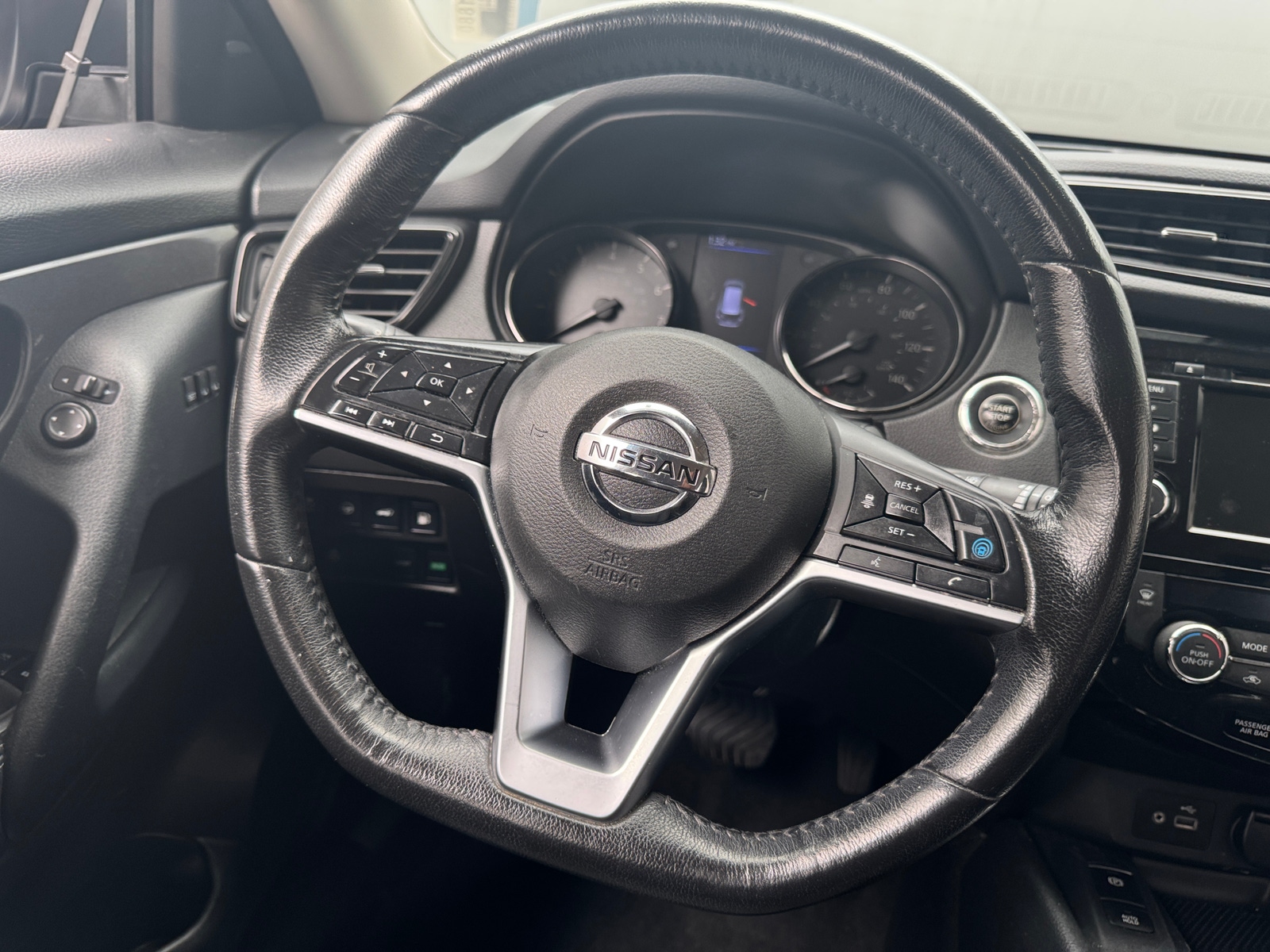 Thumbnail: 2019 Nissan Rogue - 5