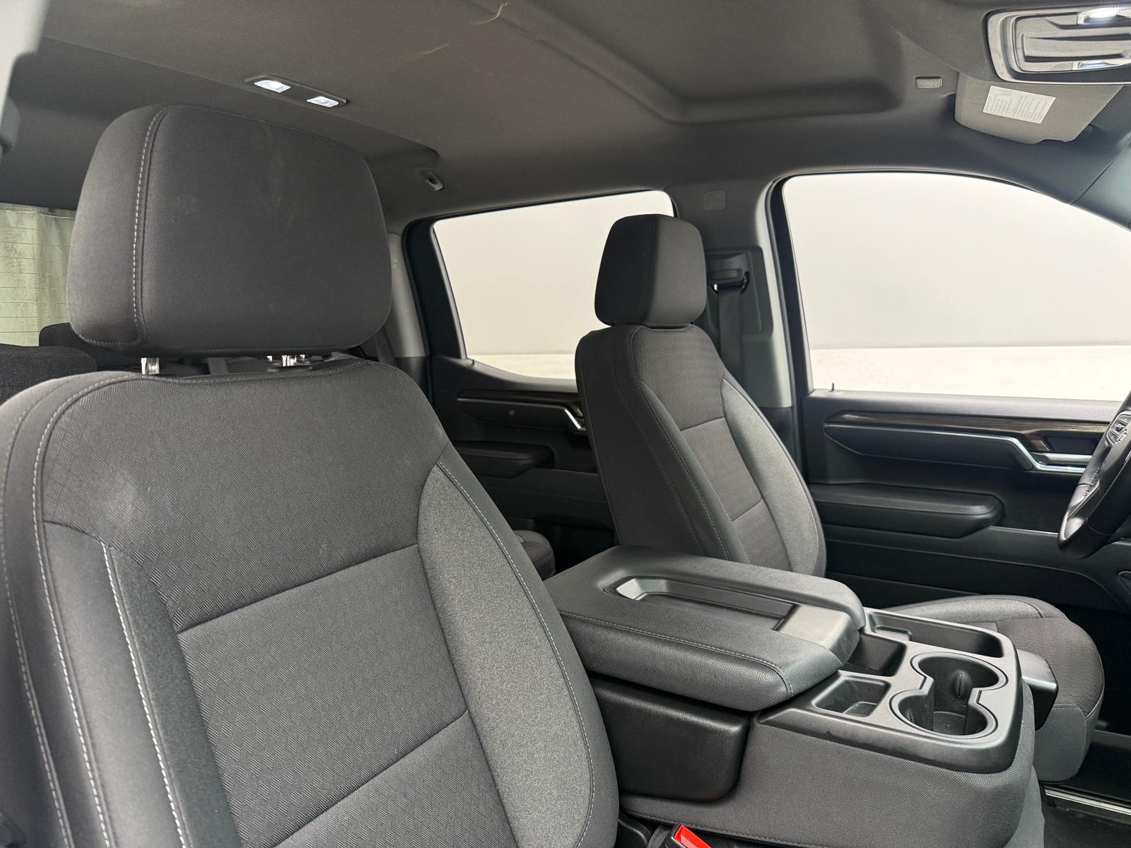 Thumbnail: 2026 Chevrolet Silverado 1500 - 2