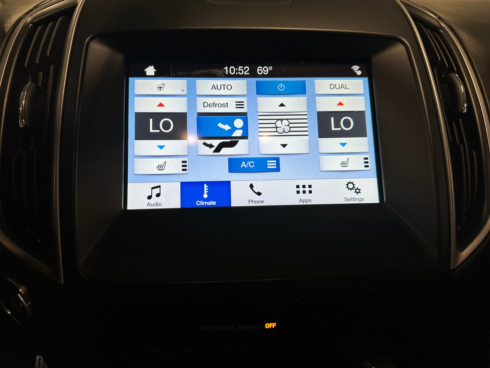 Thumbnail: 2018 Ford Edge - 3