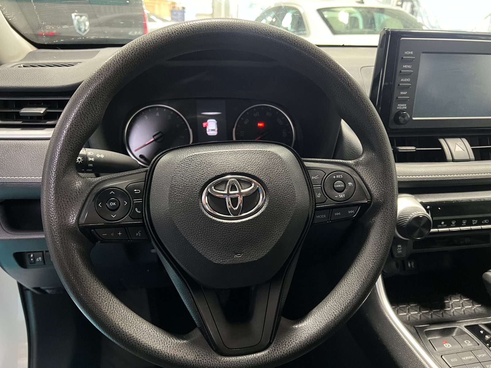 Thumbnail: 2019 Toyota RAV4 - 5