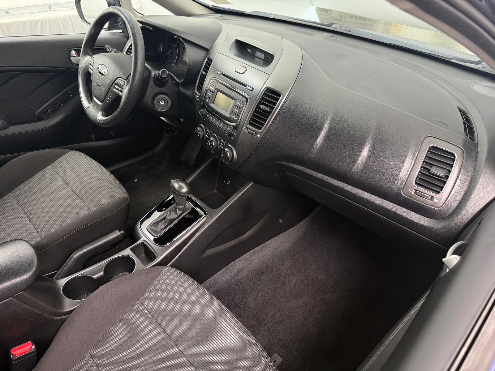 Thumbnail: 2018 Kia Forte - 3