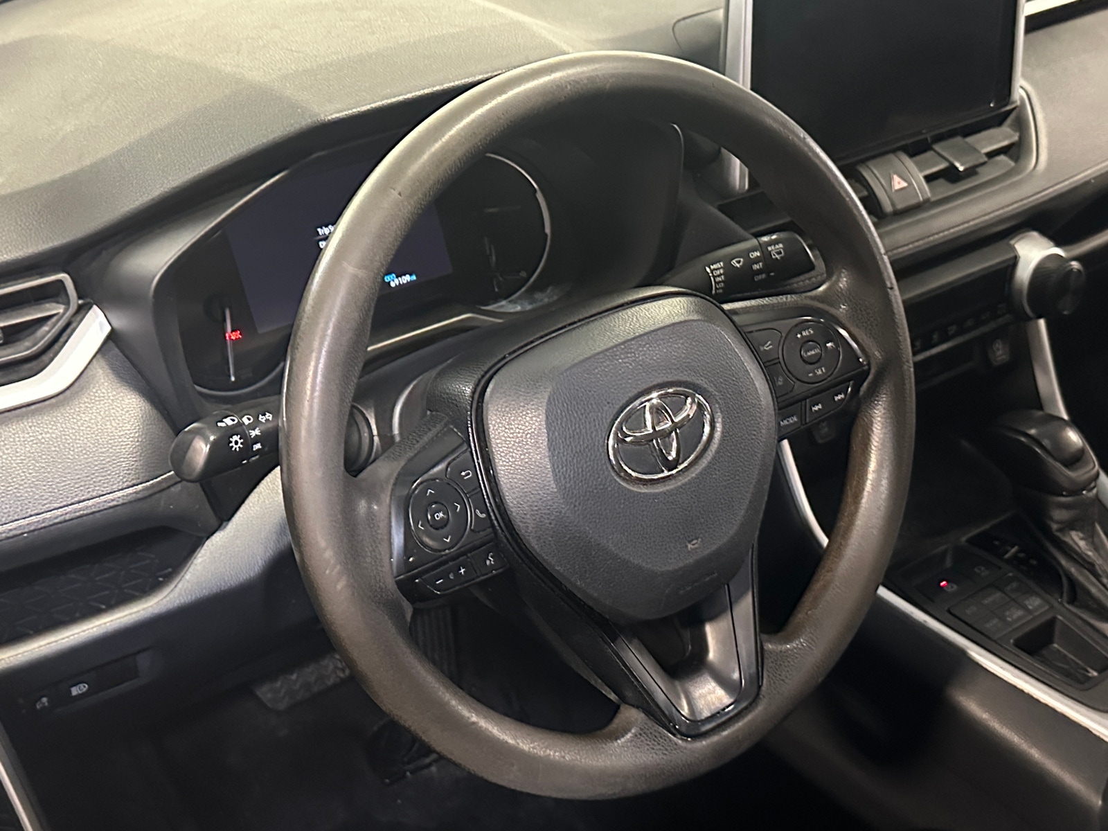 Thumbnail: 2023 Toyota RAV4 - 5