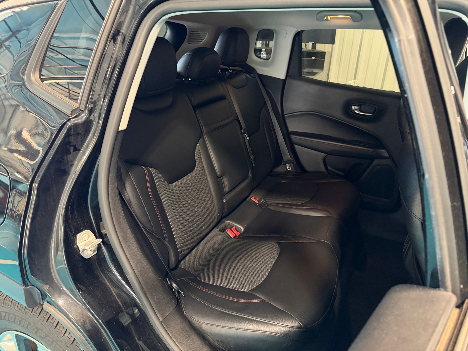 Thumbnail: 2018 Jeep Compass - 6