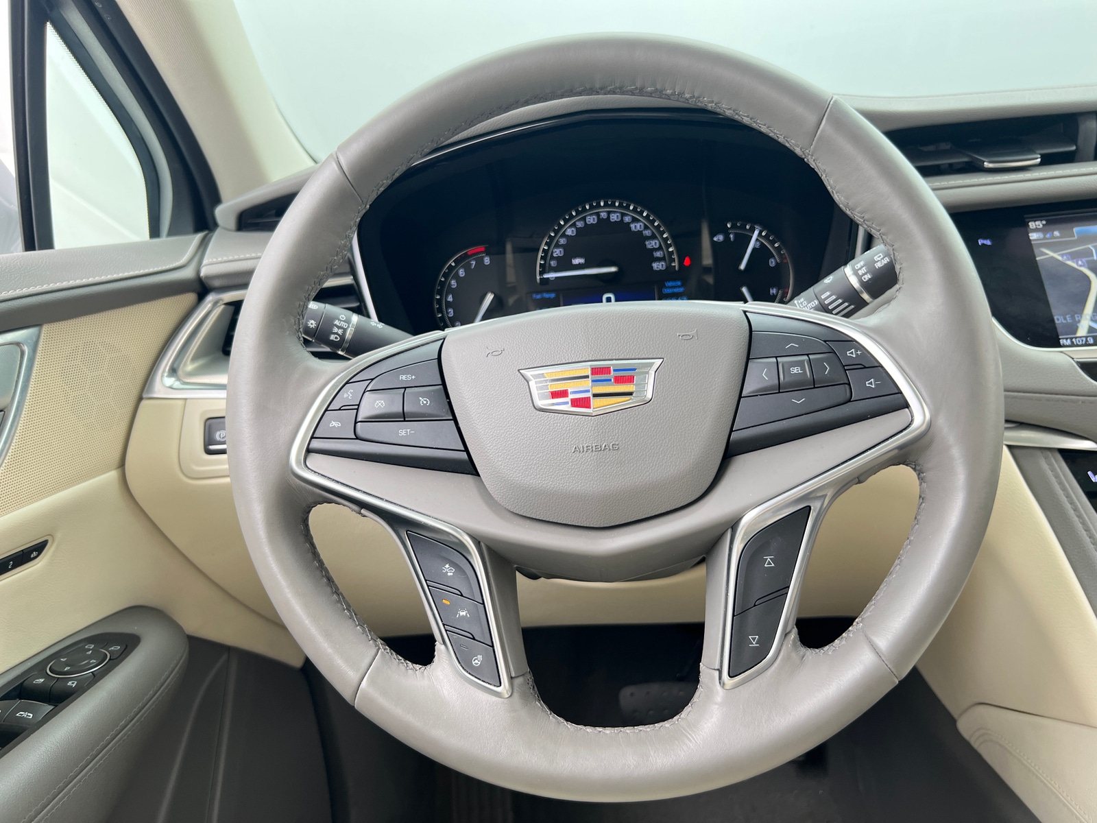 Thumbnail: 2018 Cadillac XT5 - 4