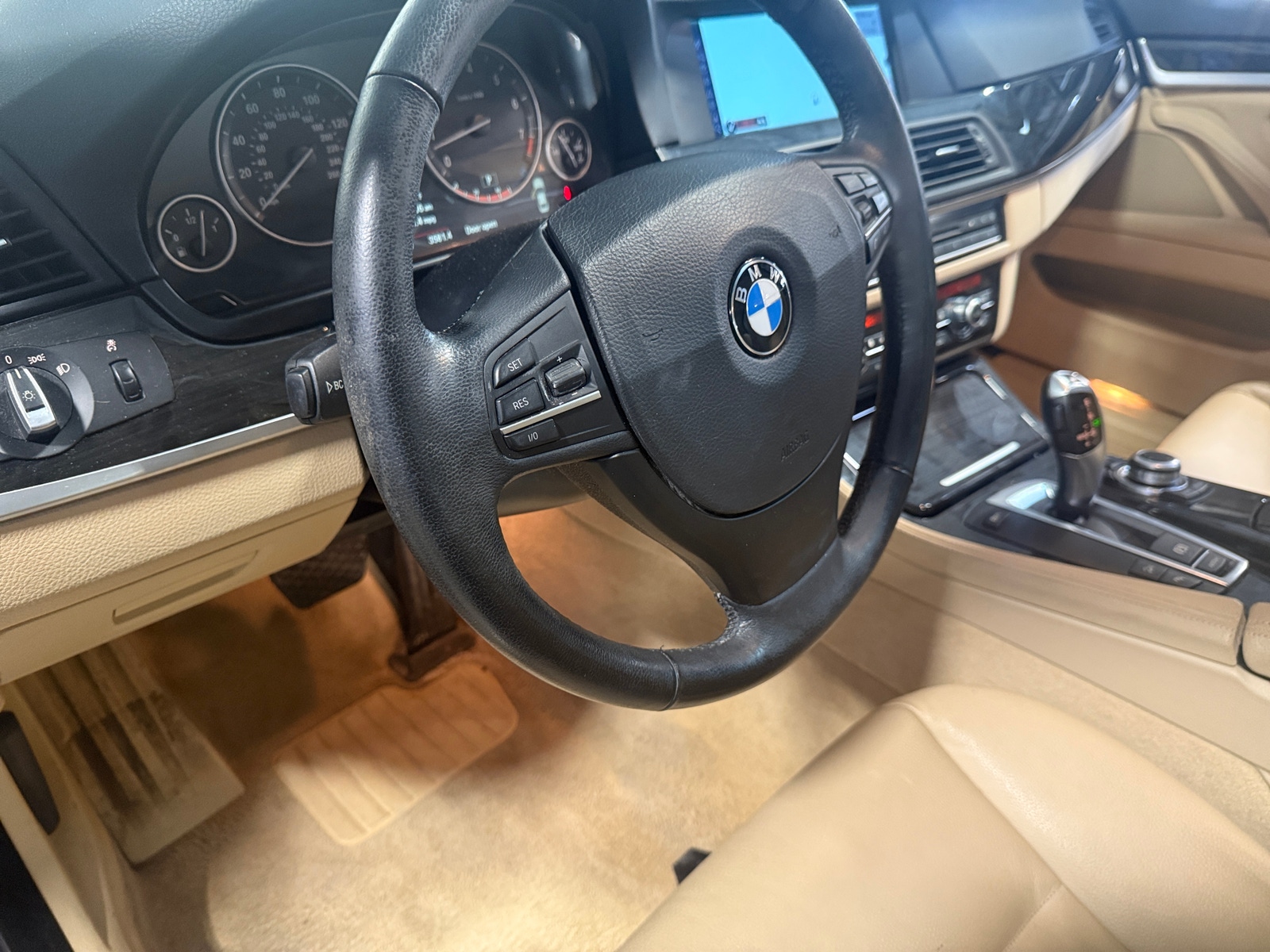 Thumbnail: 2011 BMW 5 Series - 4