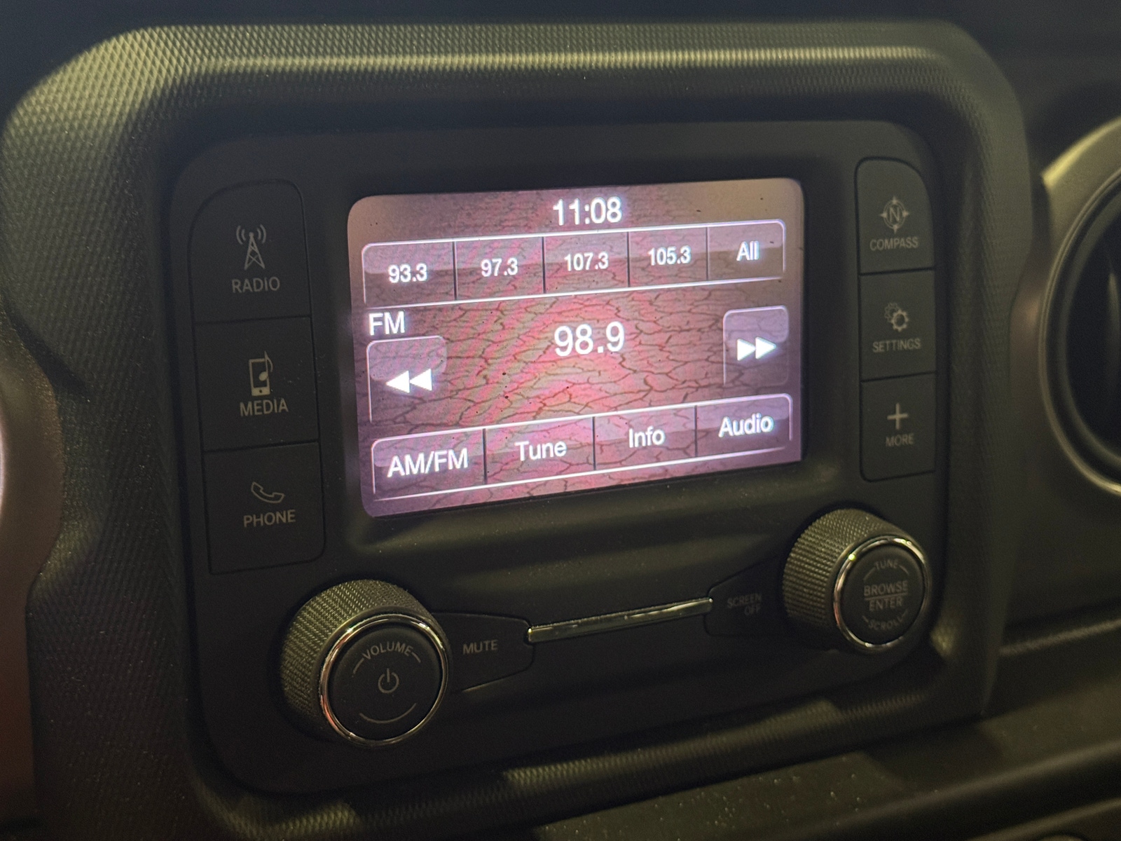 Thumbnail: 2021 Jeep Gladiator - 4