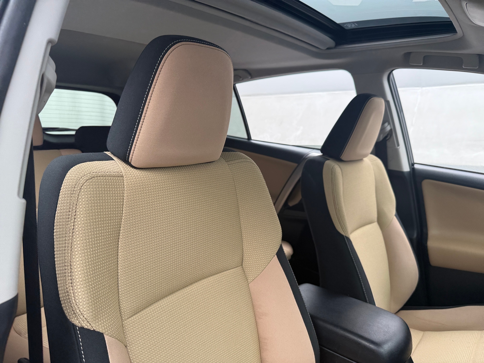 Thumbnail: 2017 Toyota RAV4 - 2