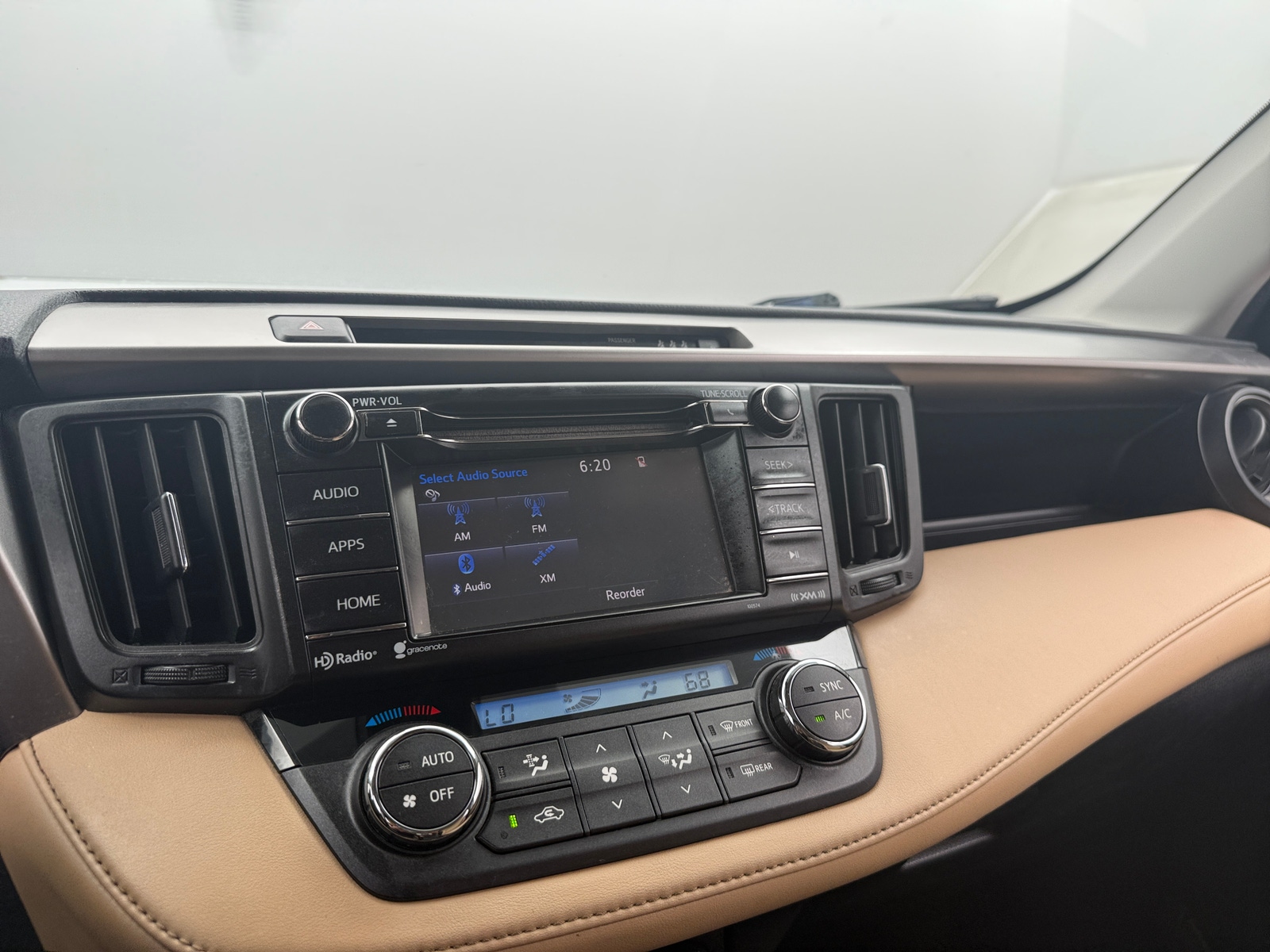 Thumbnail: 2017 Toyota RAV4 - 4