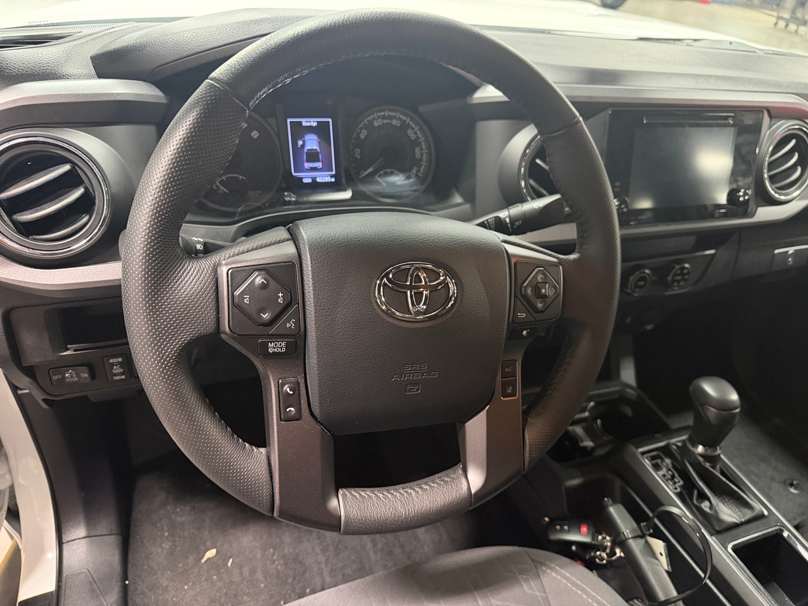 Thumbnail: 2018 Toyota Tacoma - 5