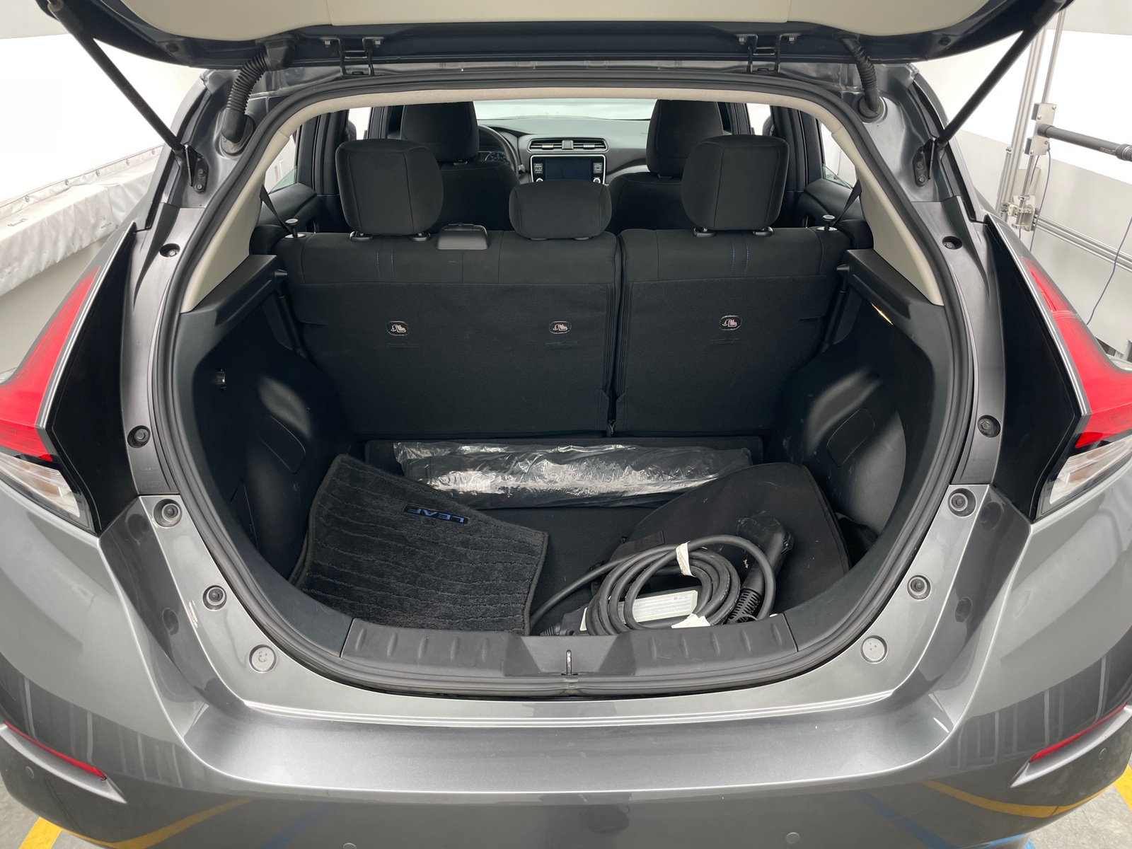 Thumbnail: 2025 Nissan Leaf - 7